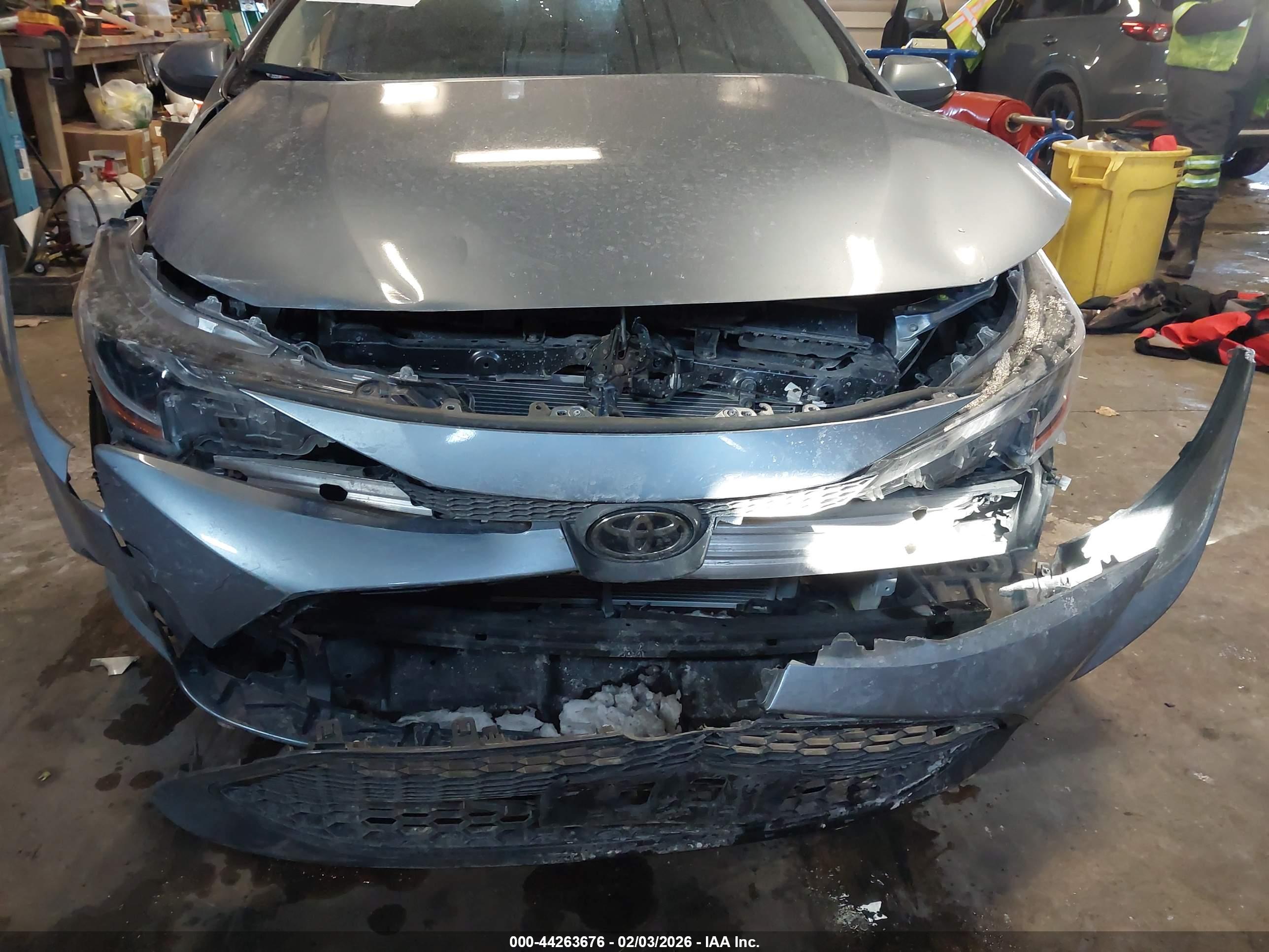 TOYOTA COROLLA image 6