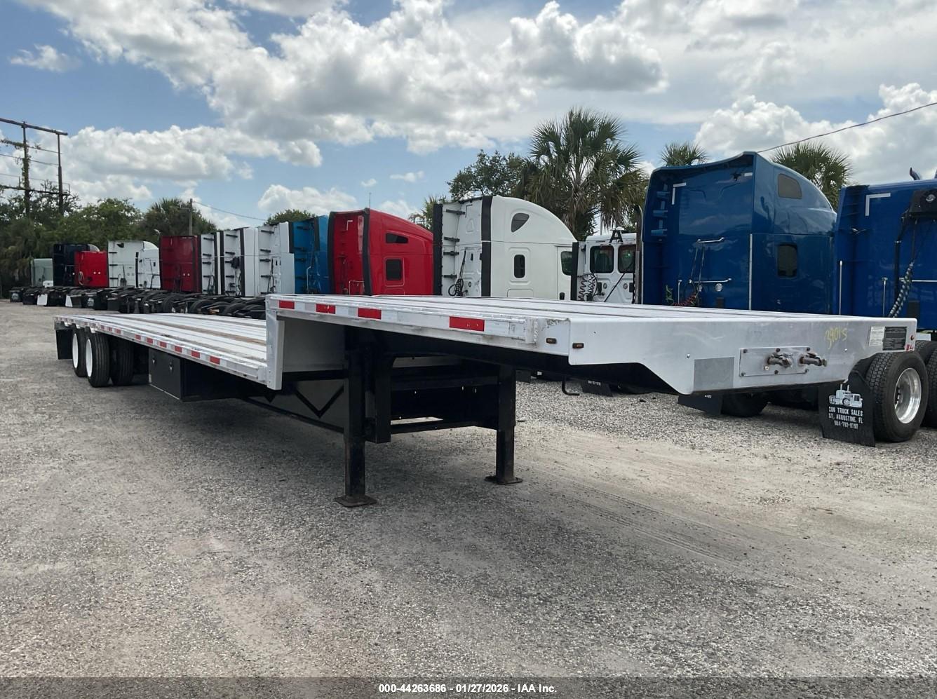 TRANSCRAFT FLATBED image 2