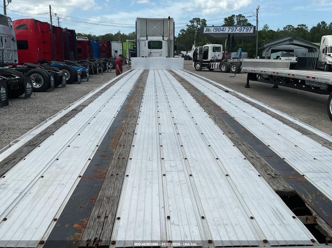 TRANSCRAFT FLATBED image 3