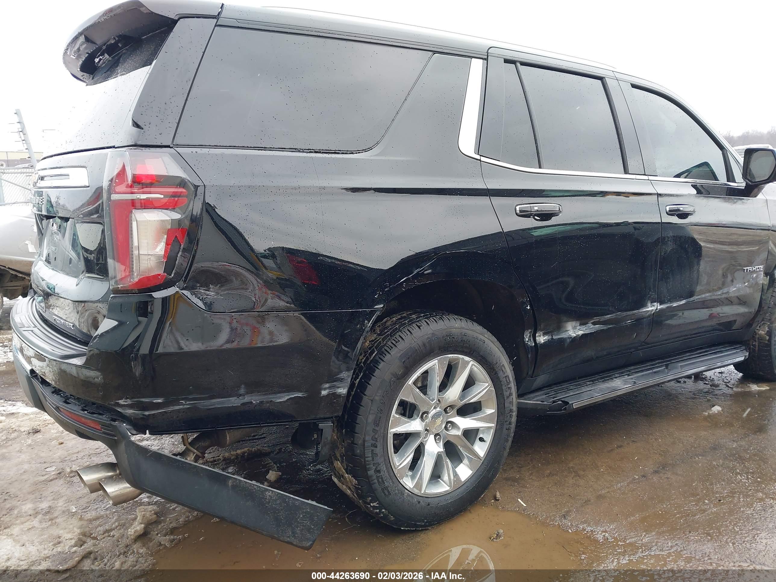 CHEVROLET TAHOE image 6