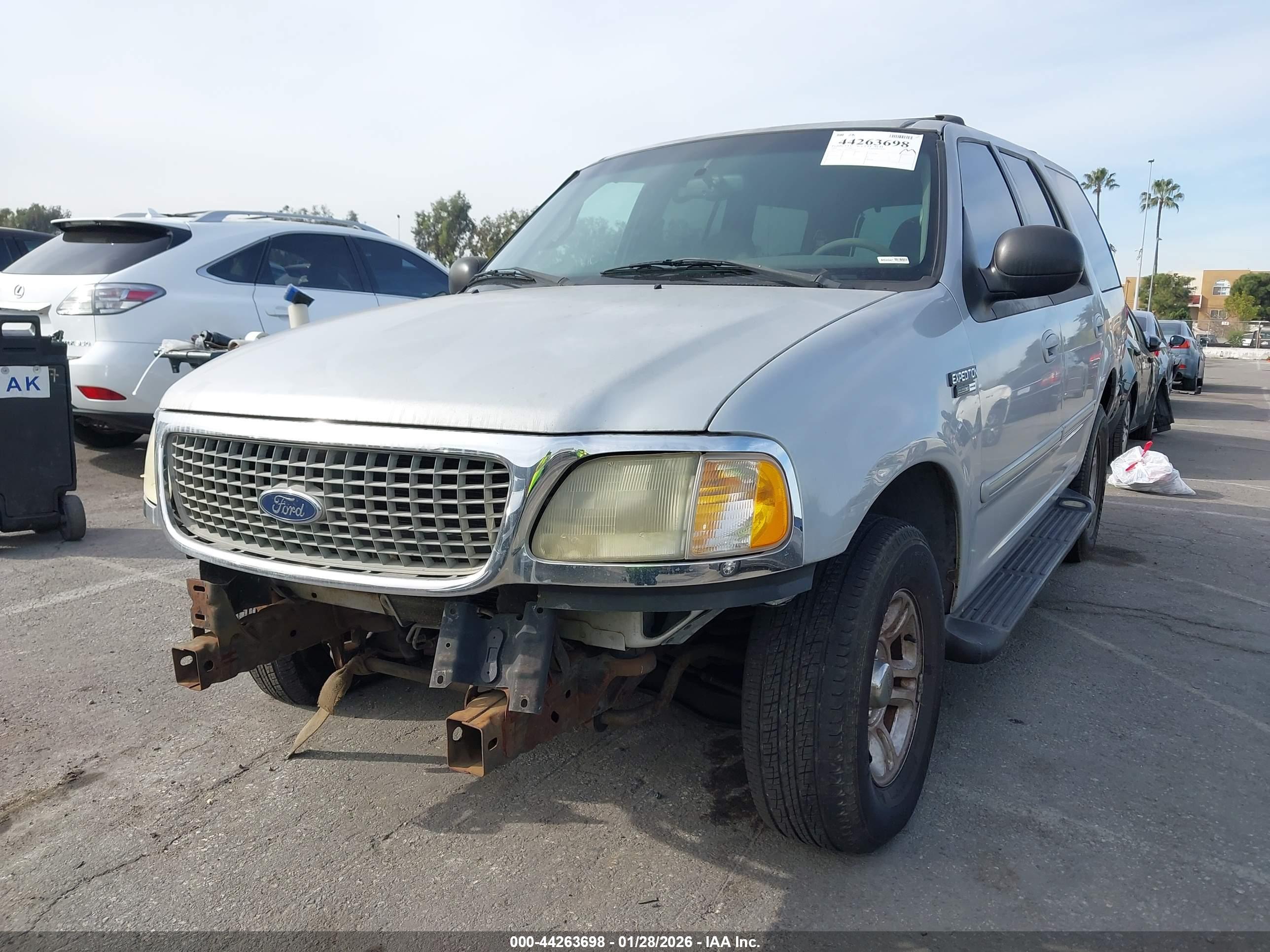 FORD EXPEDITION image 2