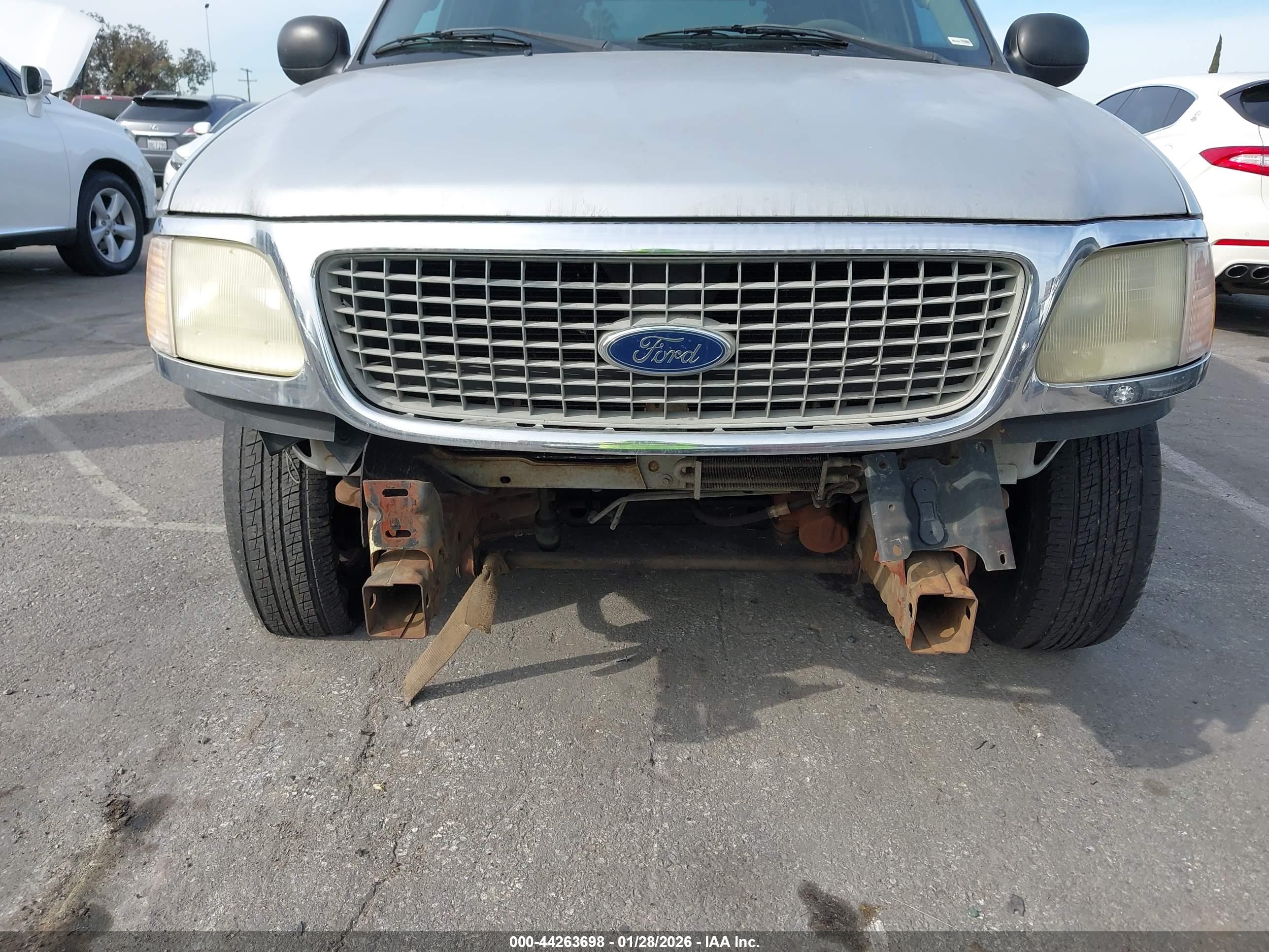 FORD EXPEDITION image 6