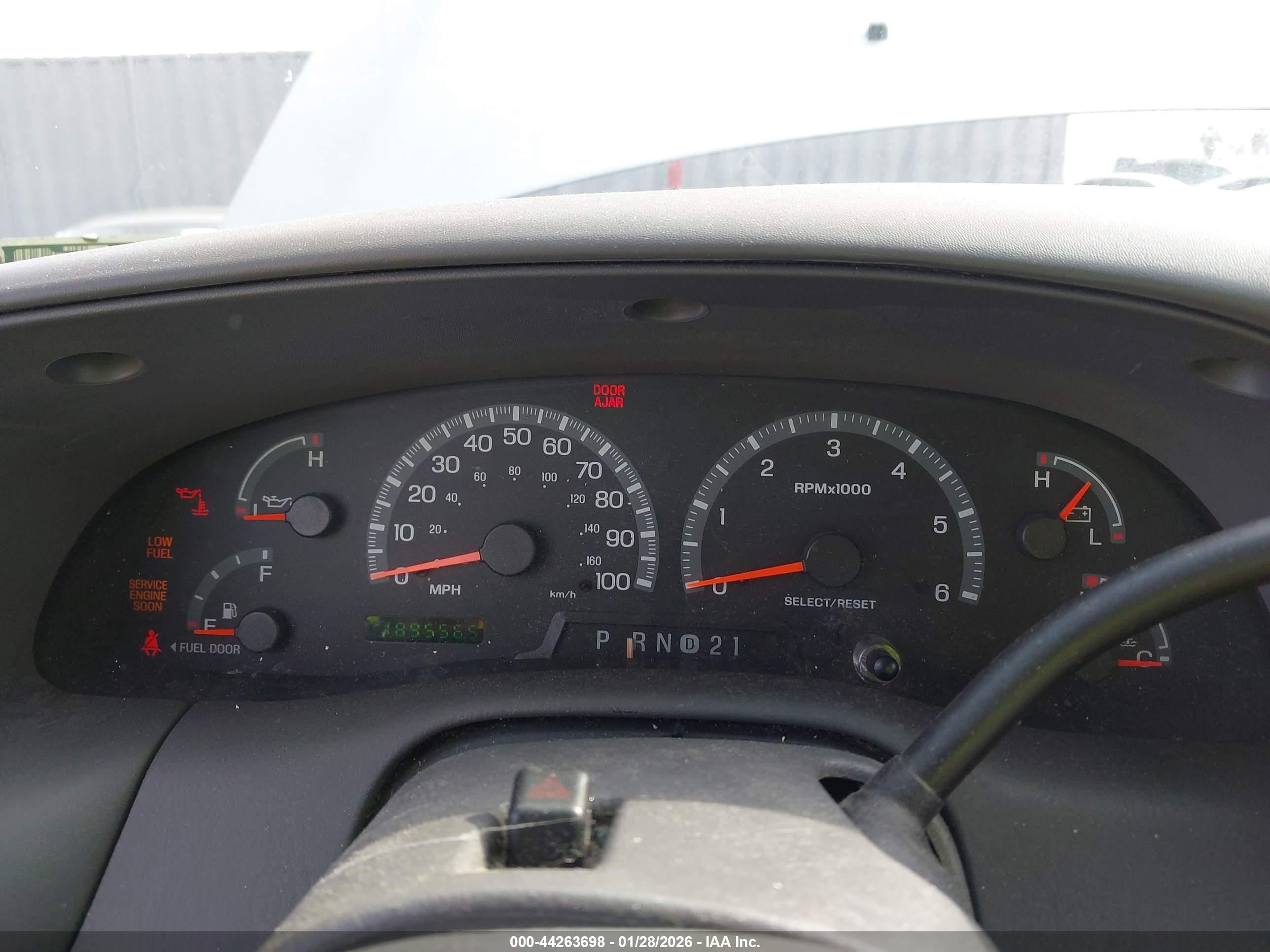FORD EXPEDITION image 7
