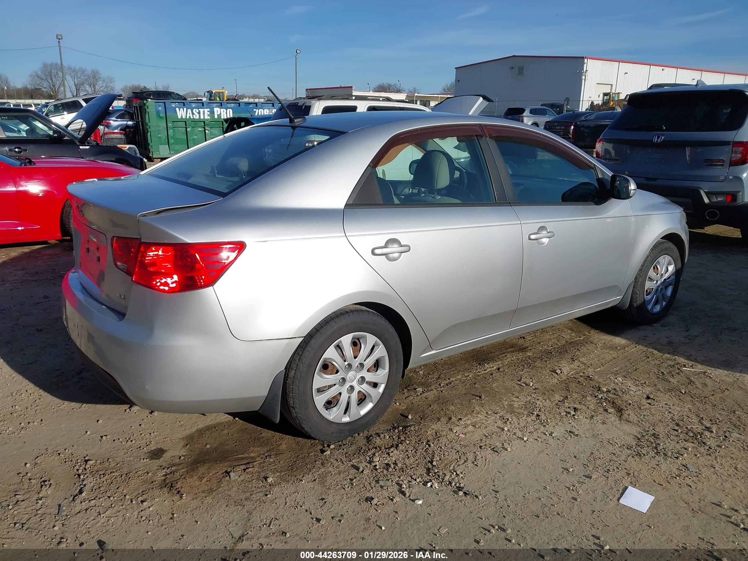 KIA FORTE image 4