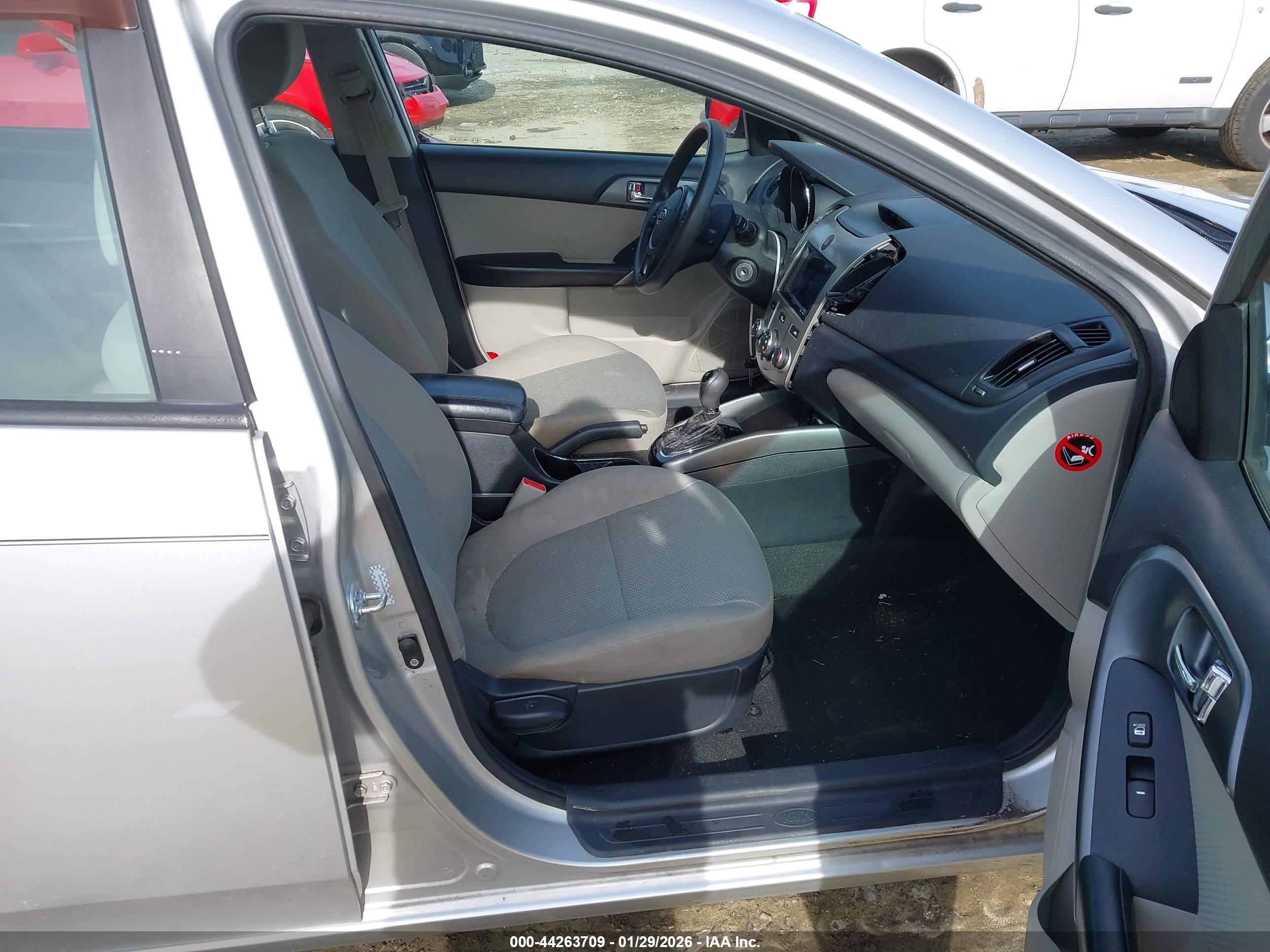KIA FORTE image 5