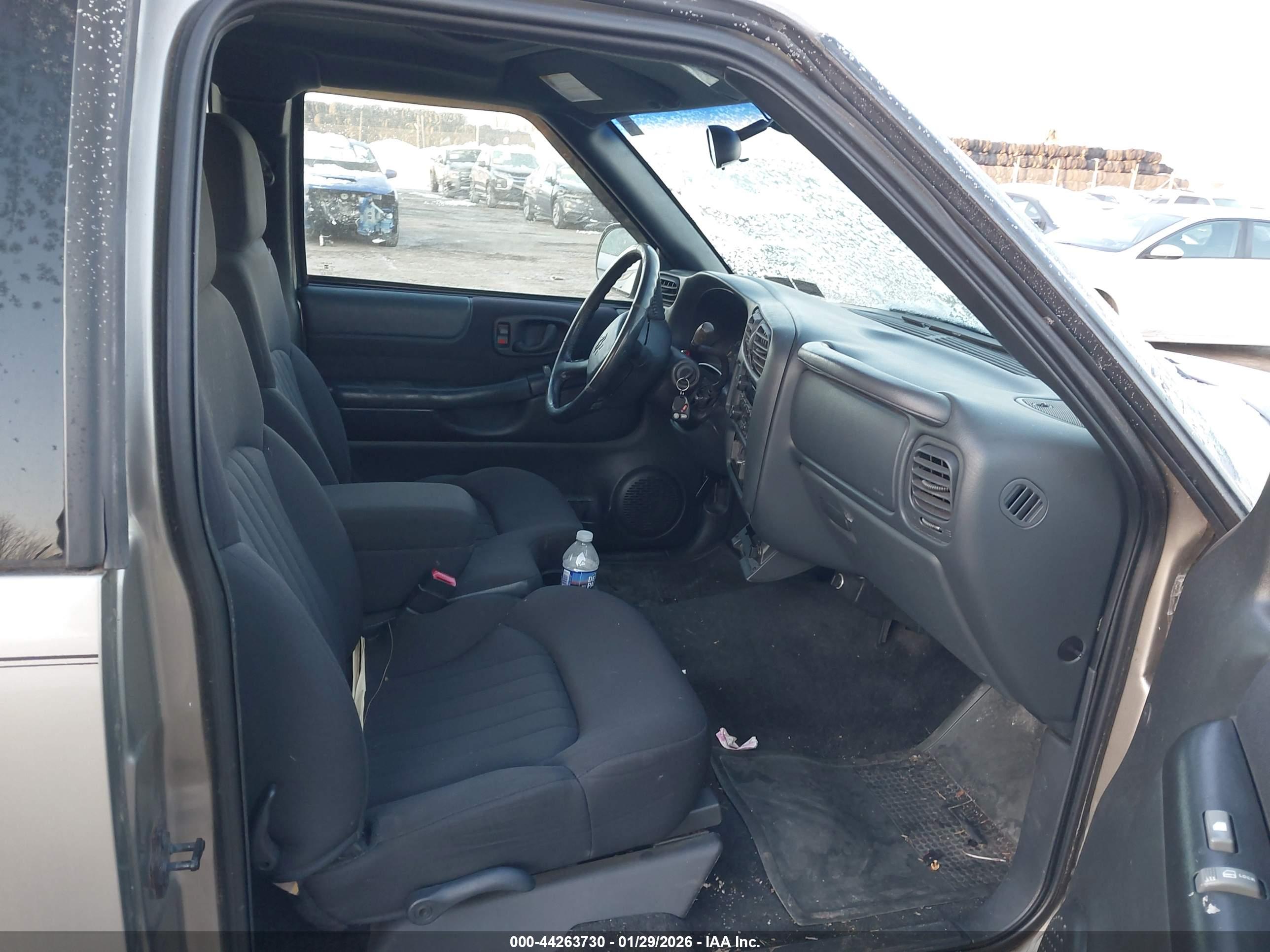 CHEVROLET S-10 image 5