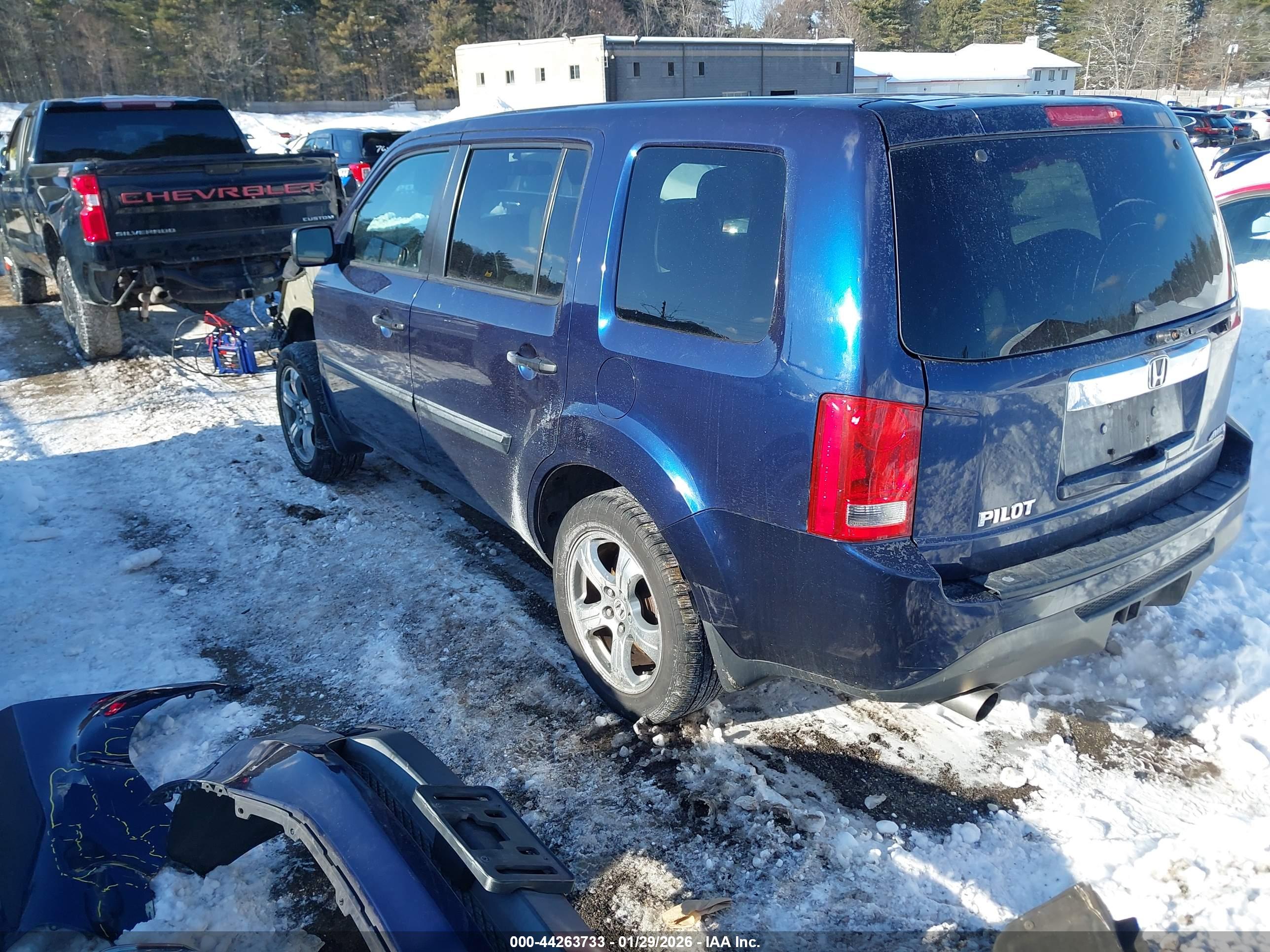 HONDA PILOT image 3
