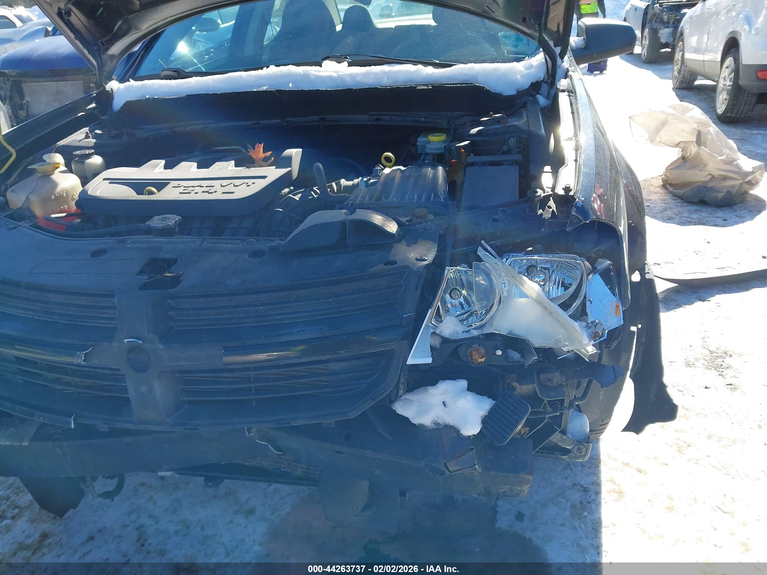 DODGE AVENGER image 6