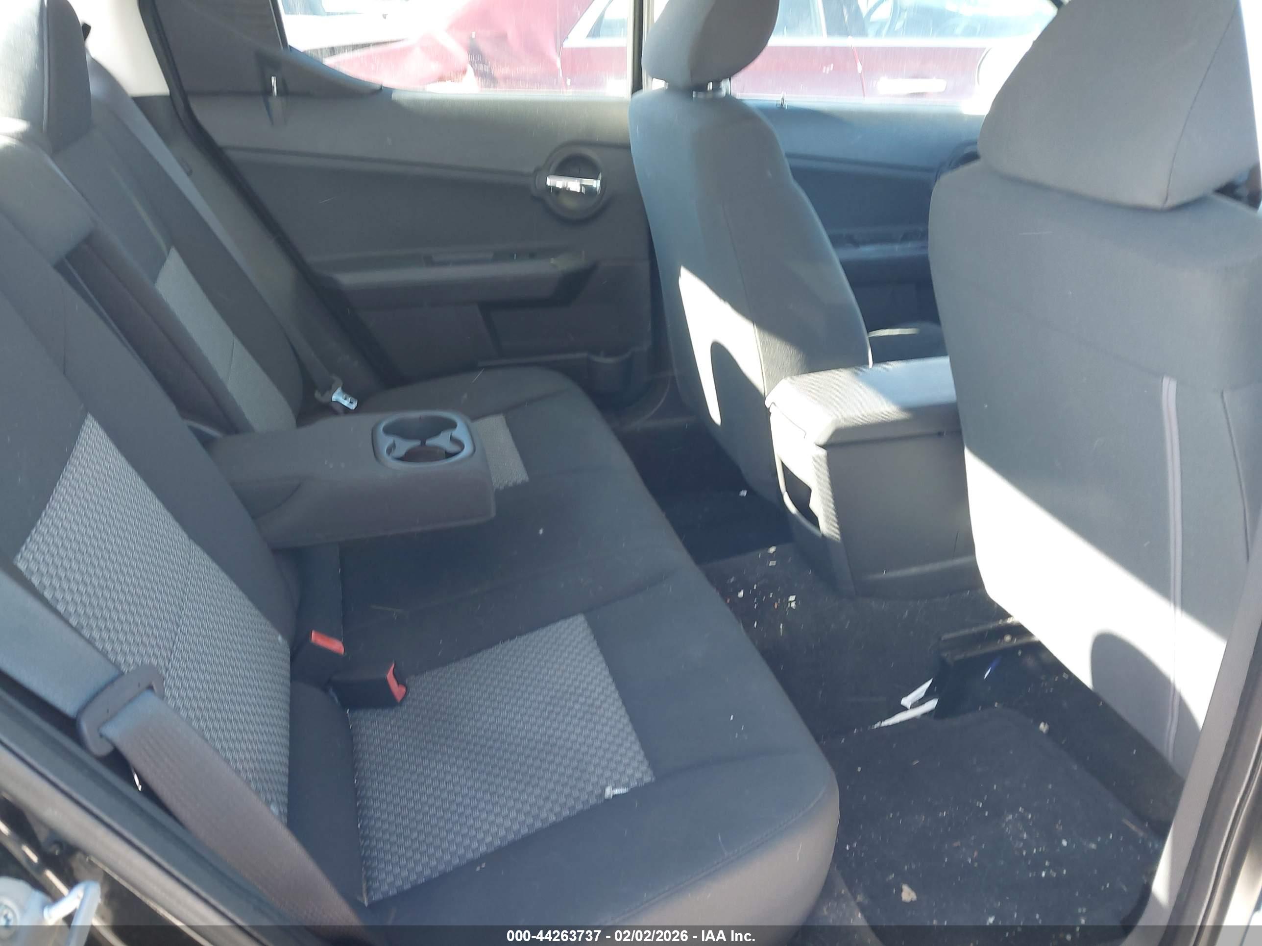DODGE AVENGER image 8