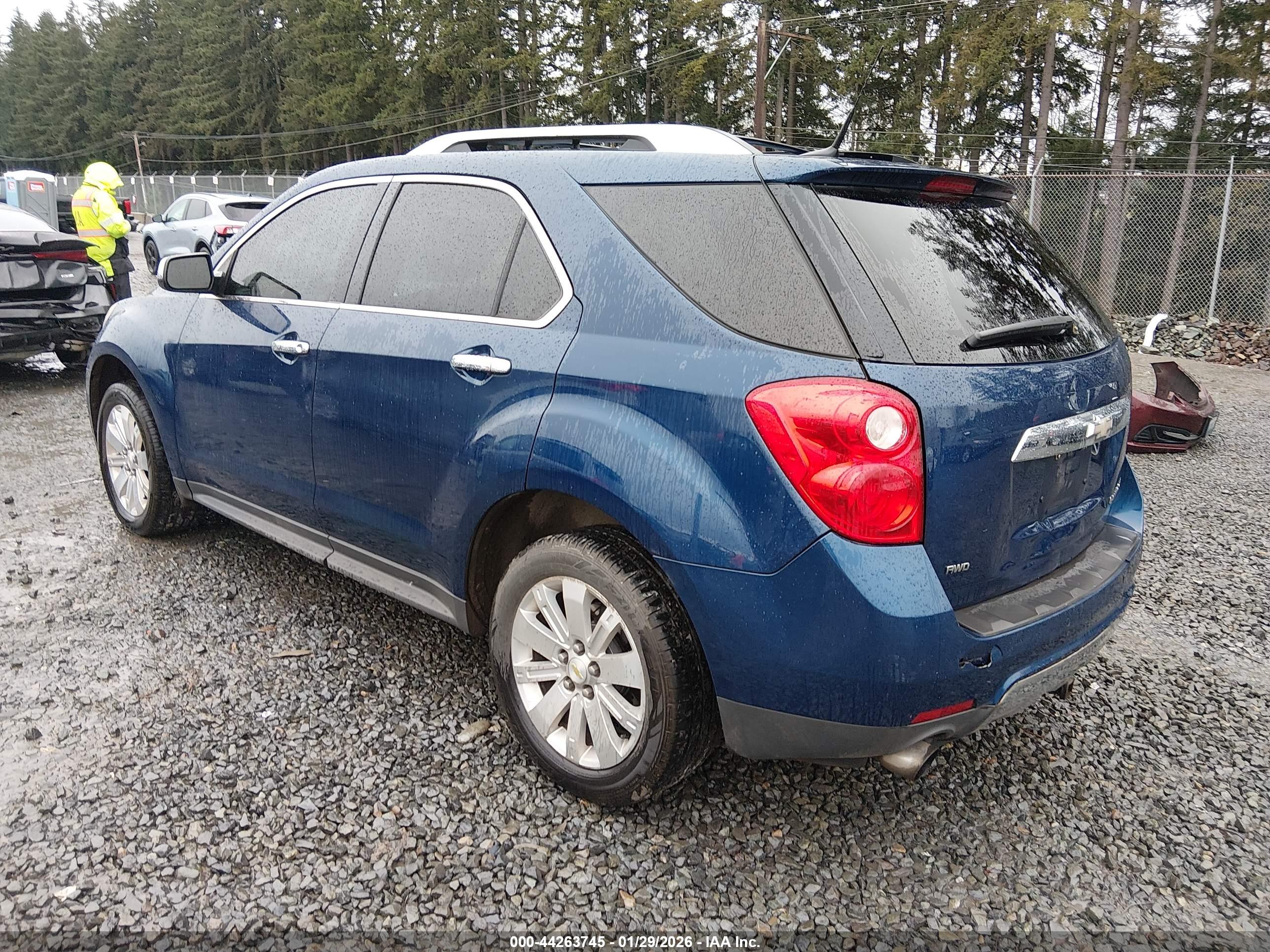 CHEVROLET EQUINOX image 3