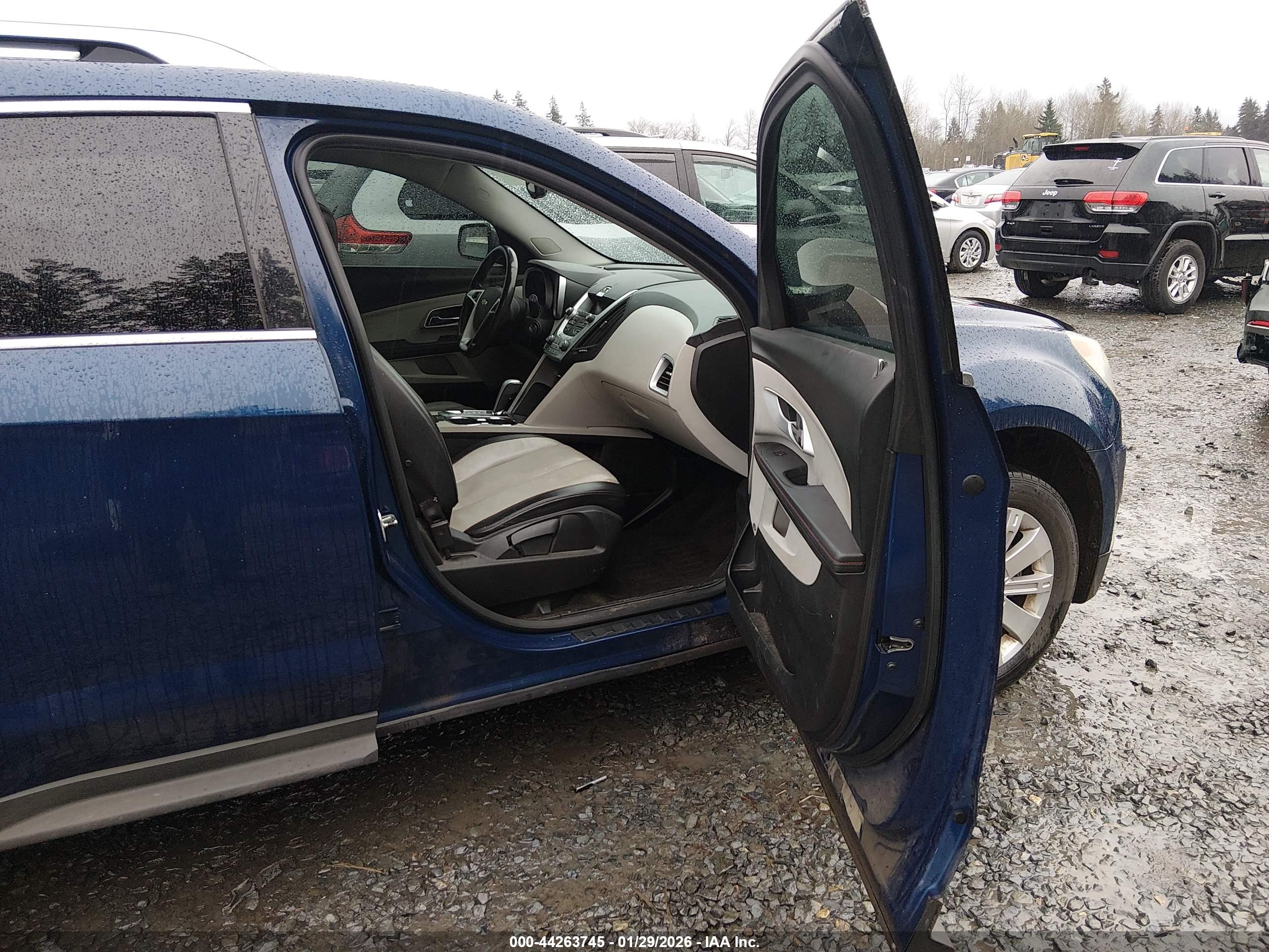 CHEVROLET EQUINOX image 5