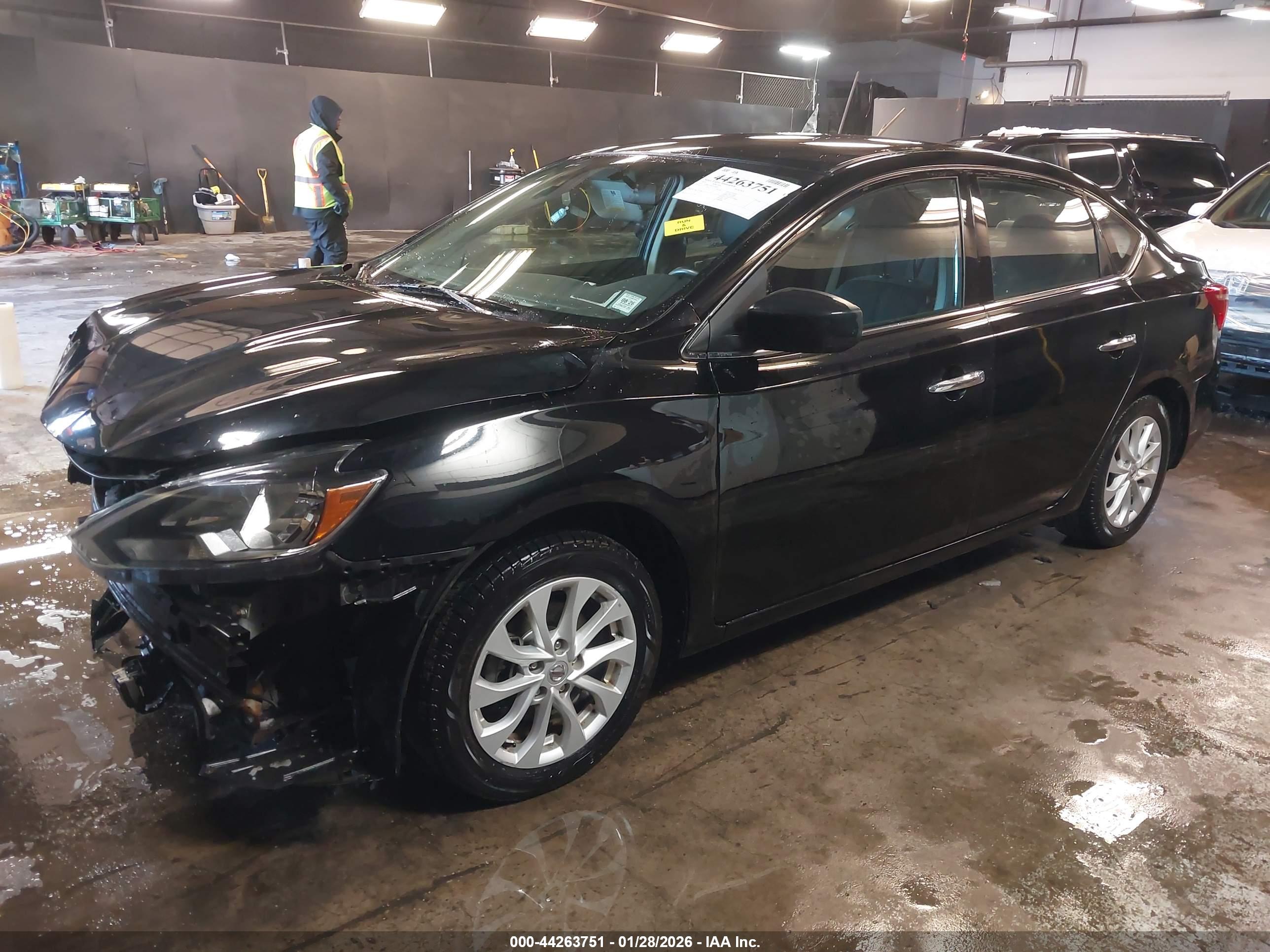 NISSAN SENTRA image 2