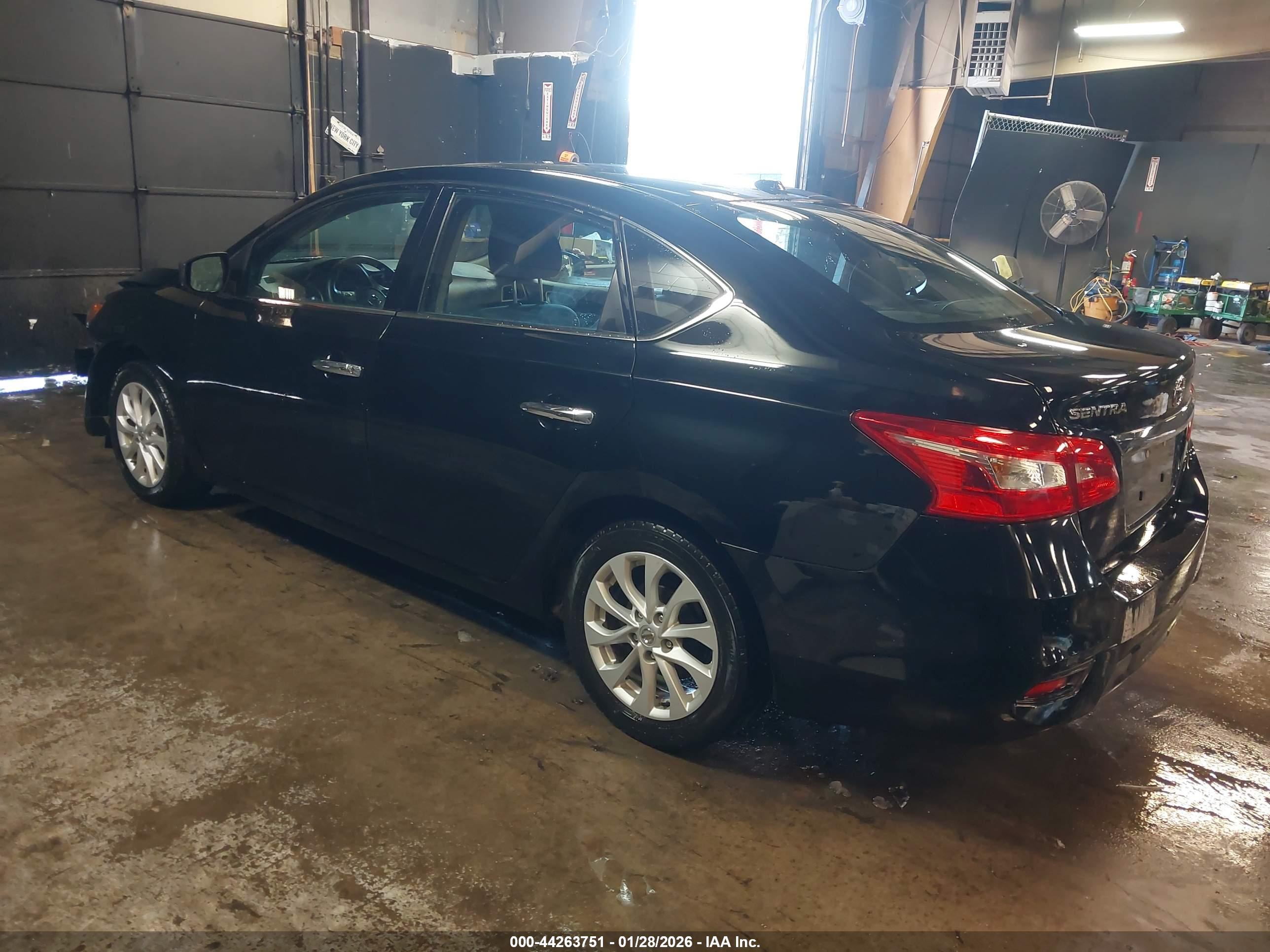 NISSAN SENTRA image 3