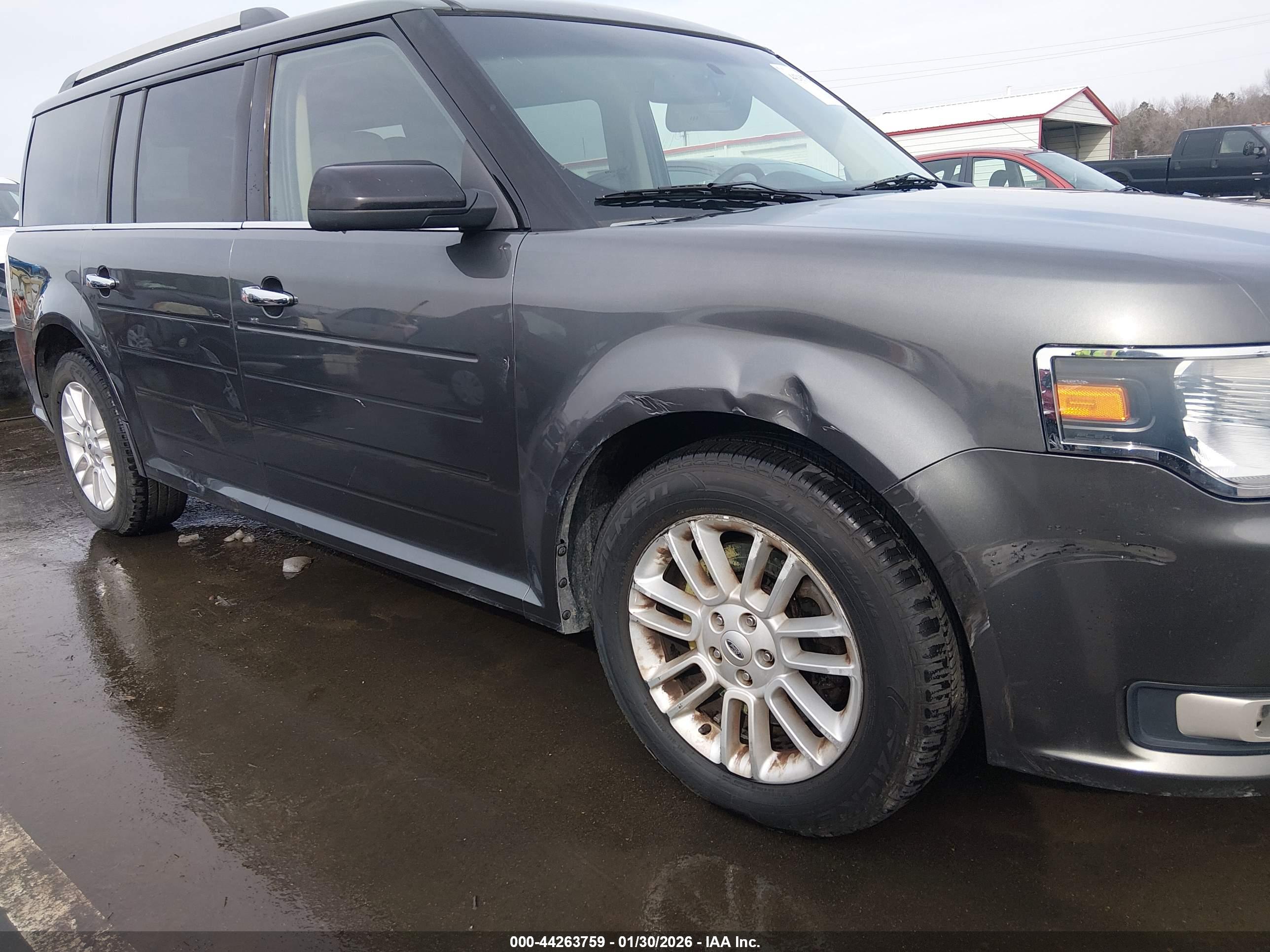 FORD FLEX image 6