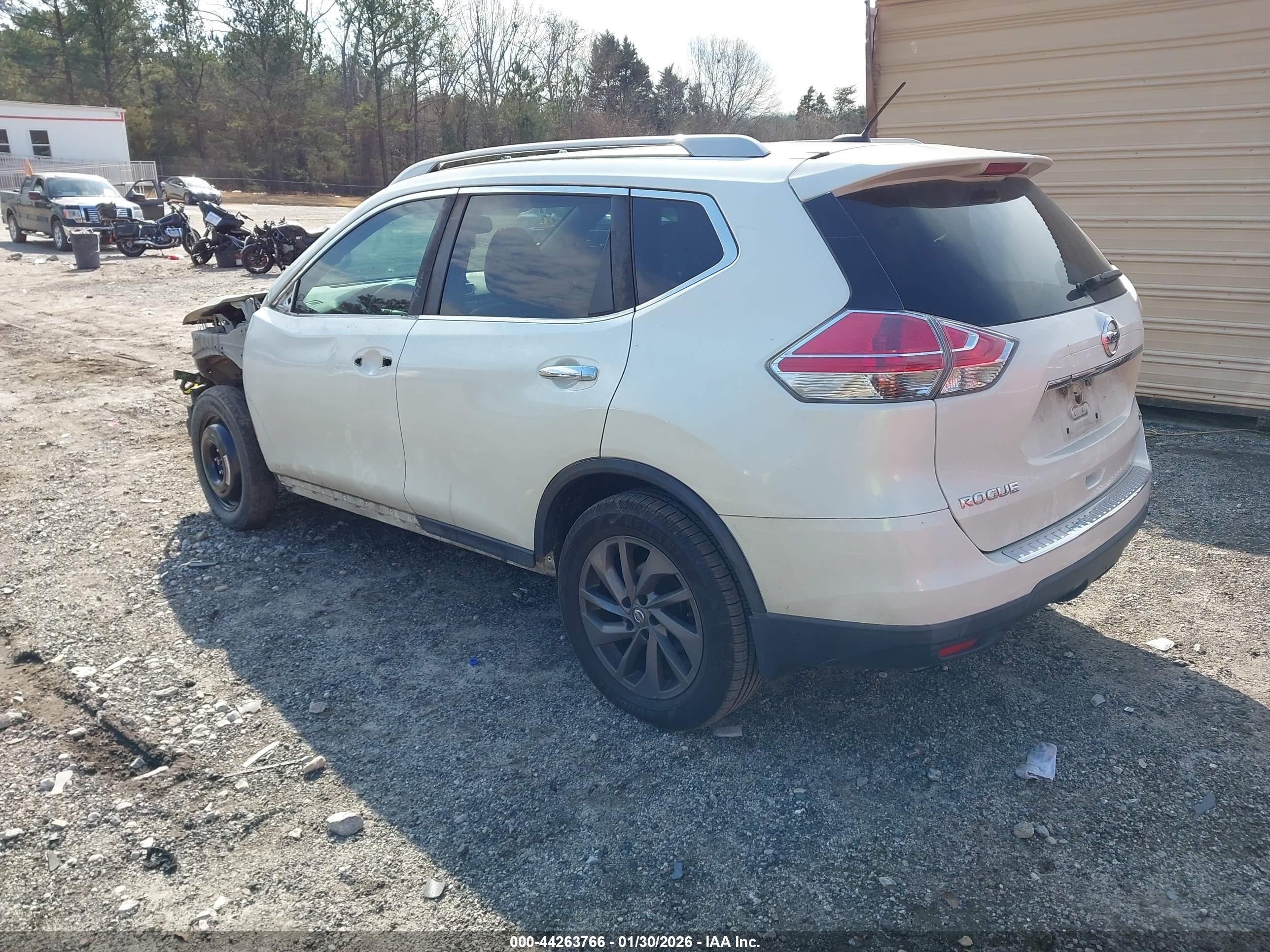 NISSAN ROGUE image 3