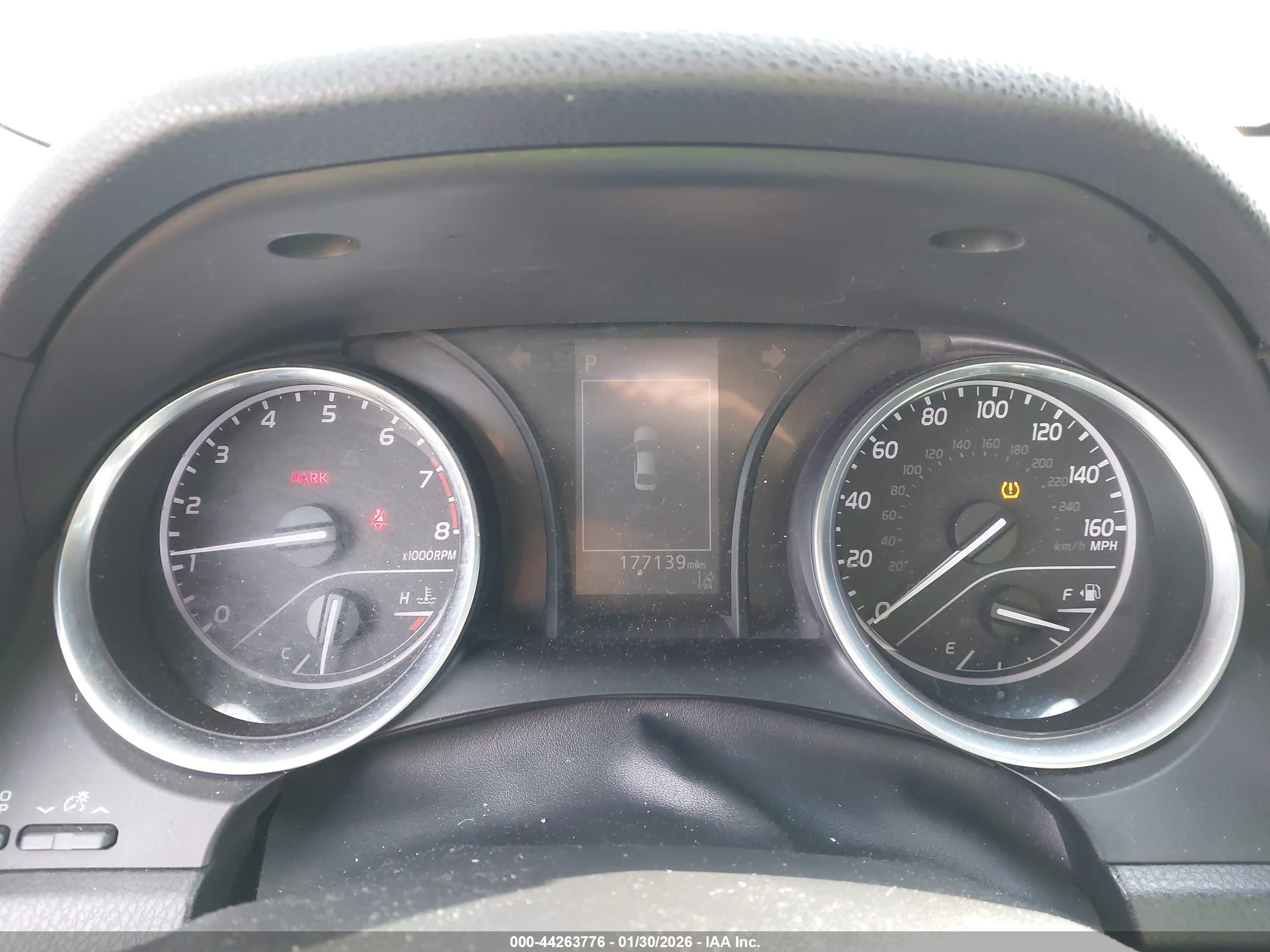 TOYOTA CAMRY image 7