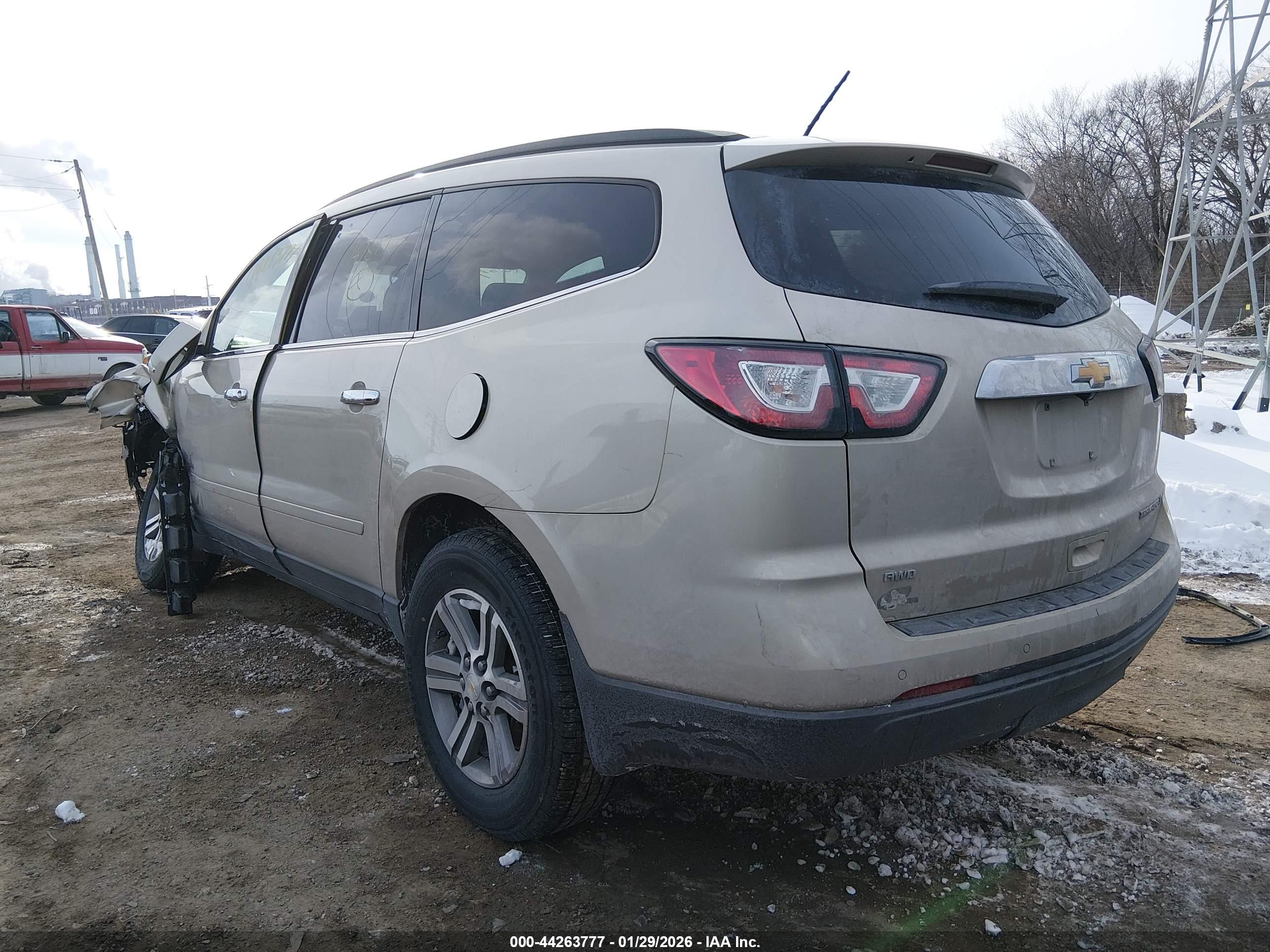 CHEVROLET TRAVERSE image 3