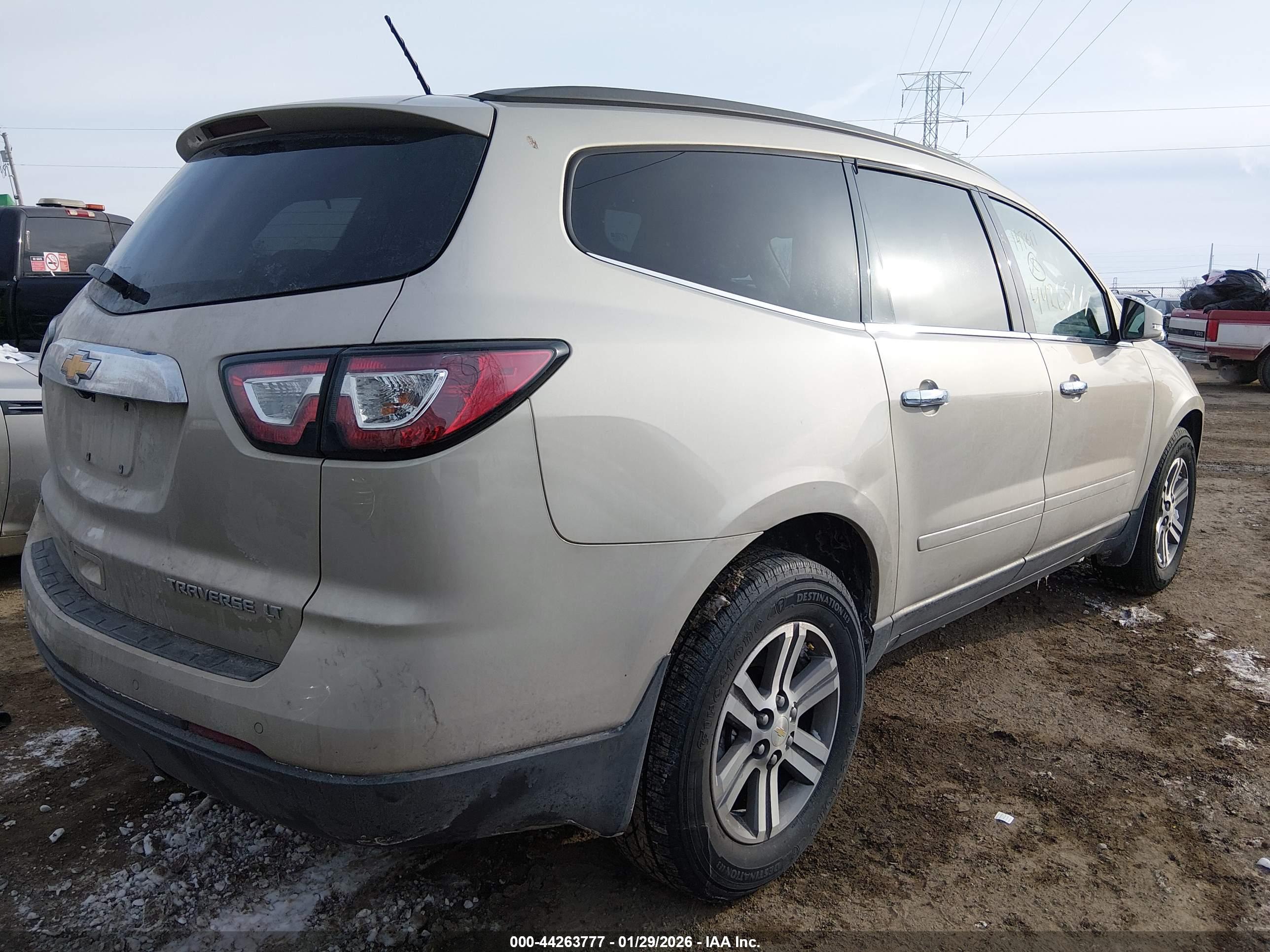 CHEVROLET TRAVERSE image 4