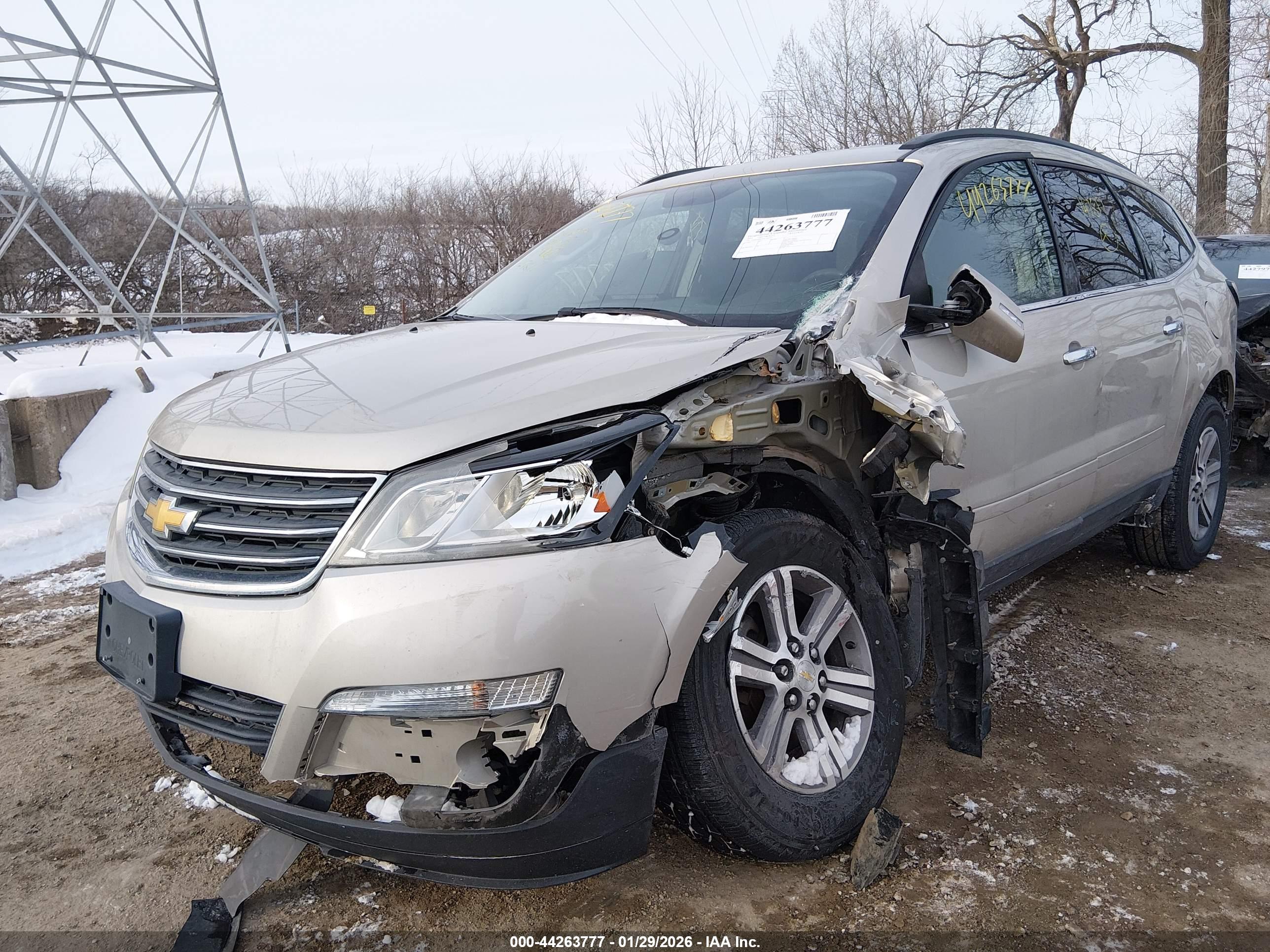 CHEVROLET TRAVERSE image 6