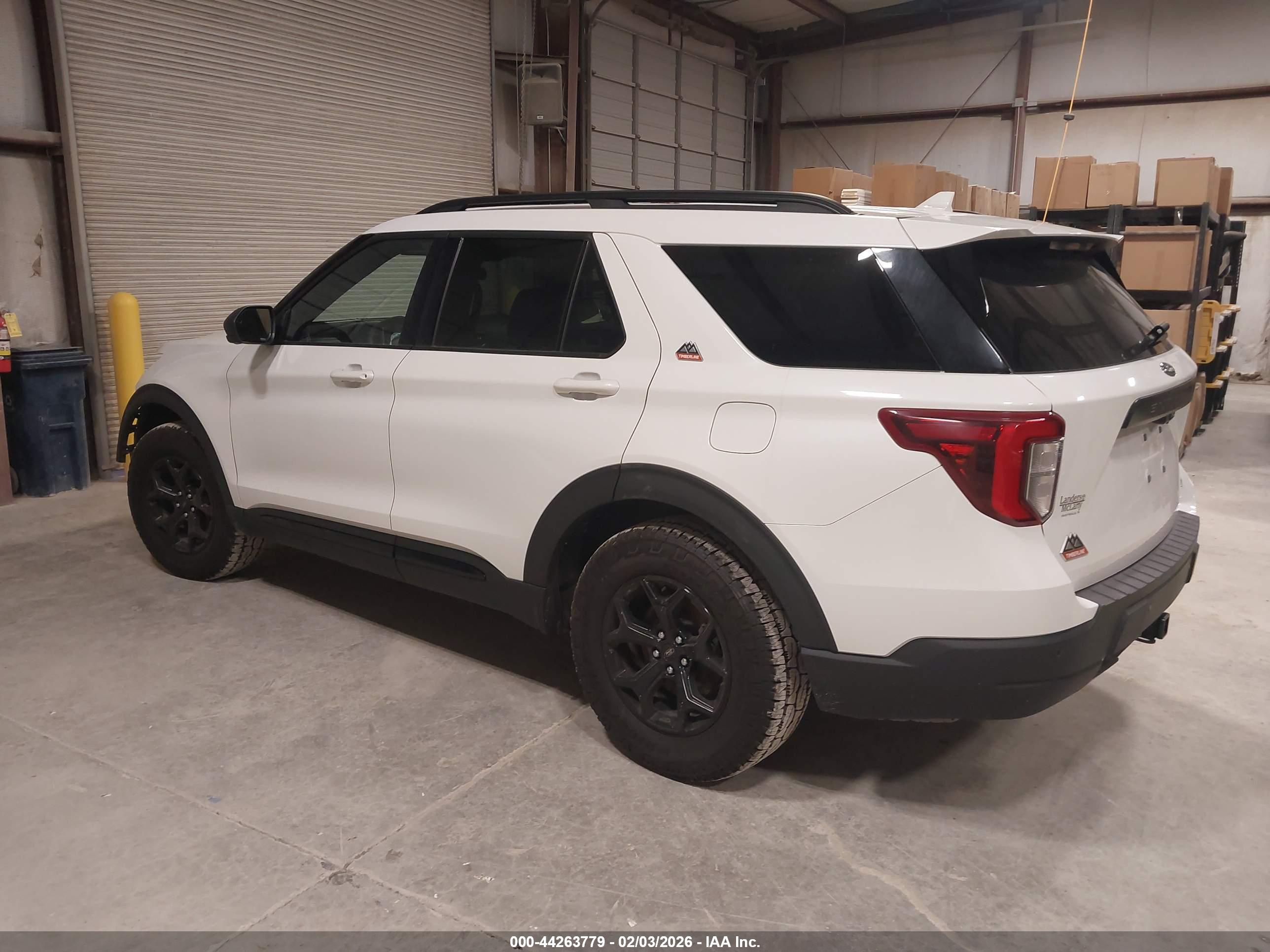 FORD EXPLORER image 3