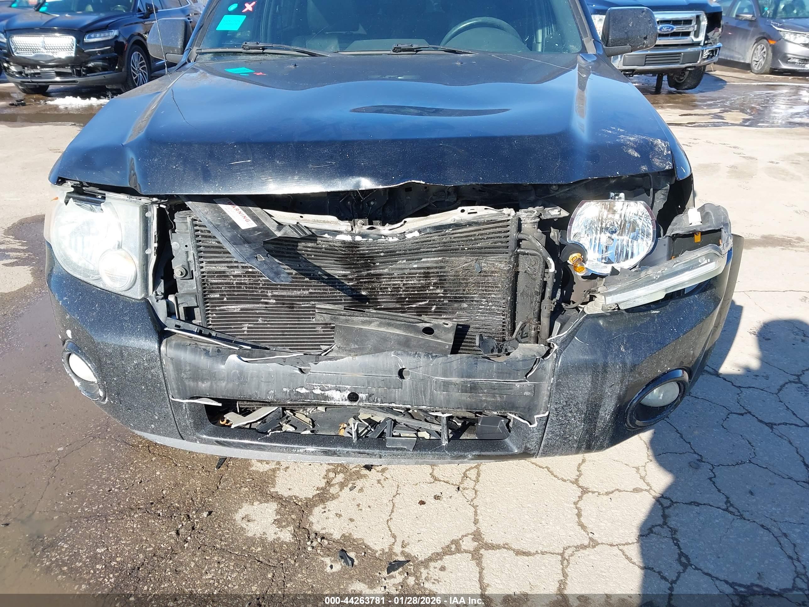 FORD ESCAPE image 6