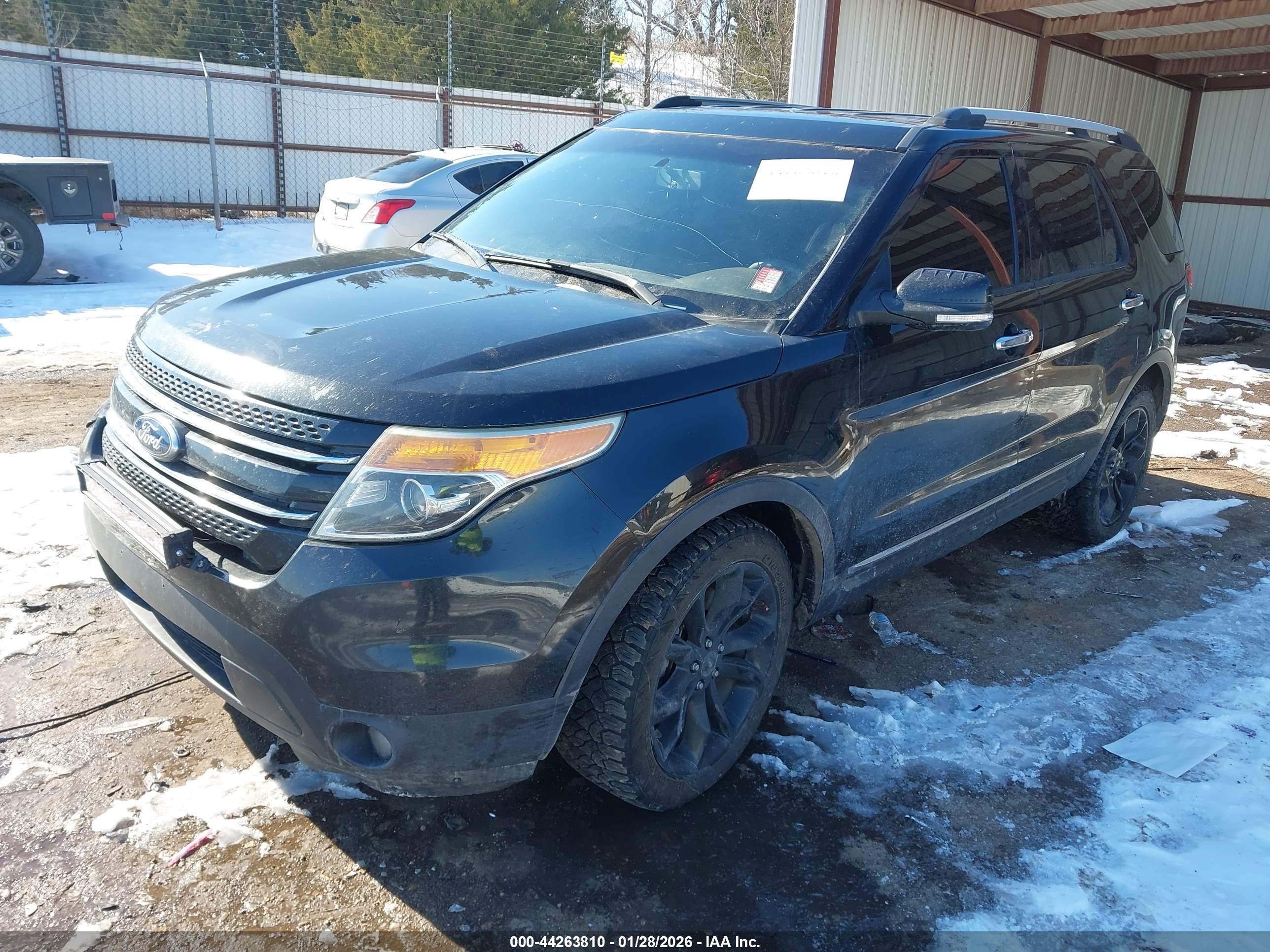 FORD EXPLORER image 2