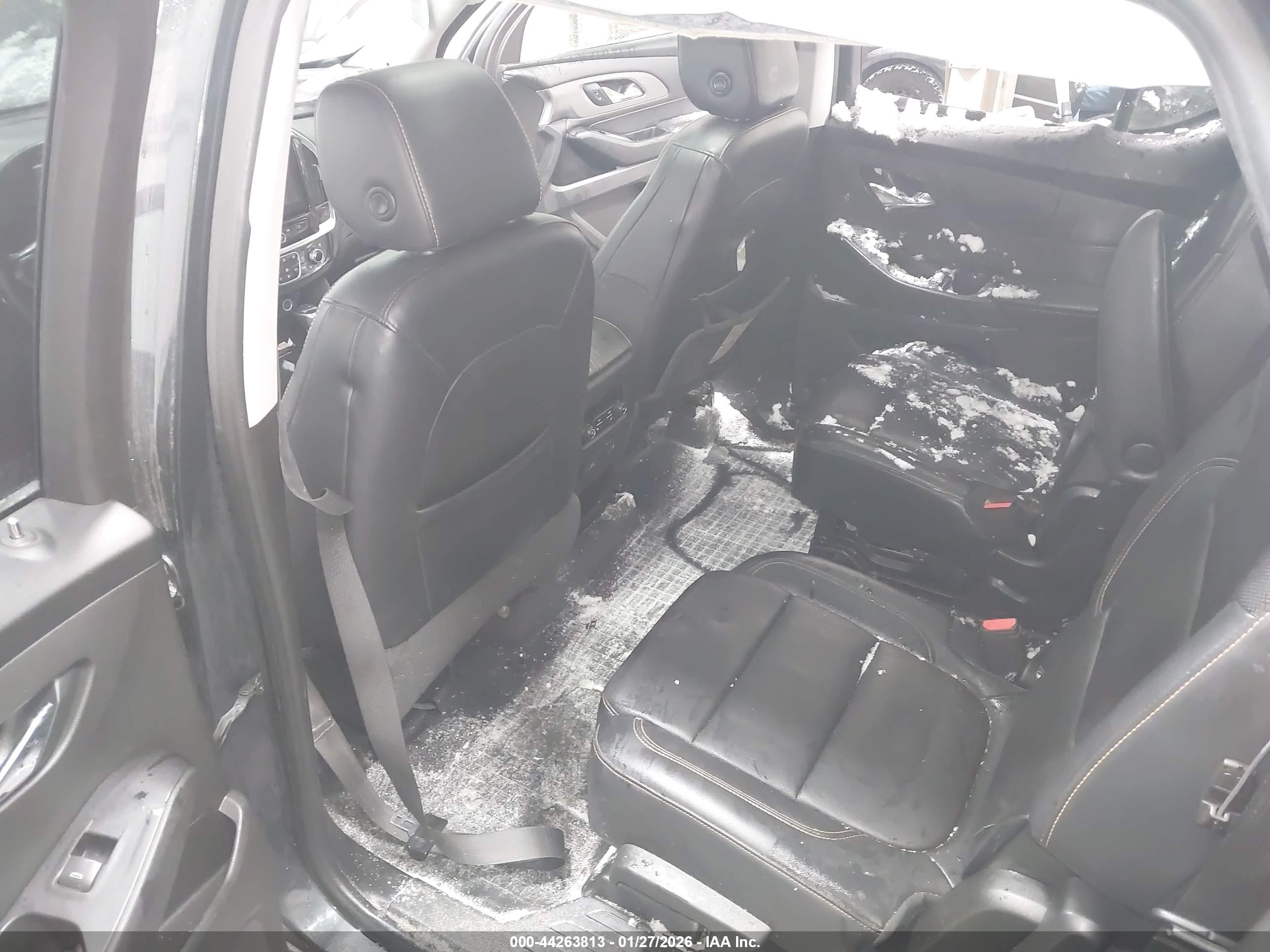 CHEVROLET TRAVERSE image 8