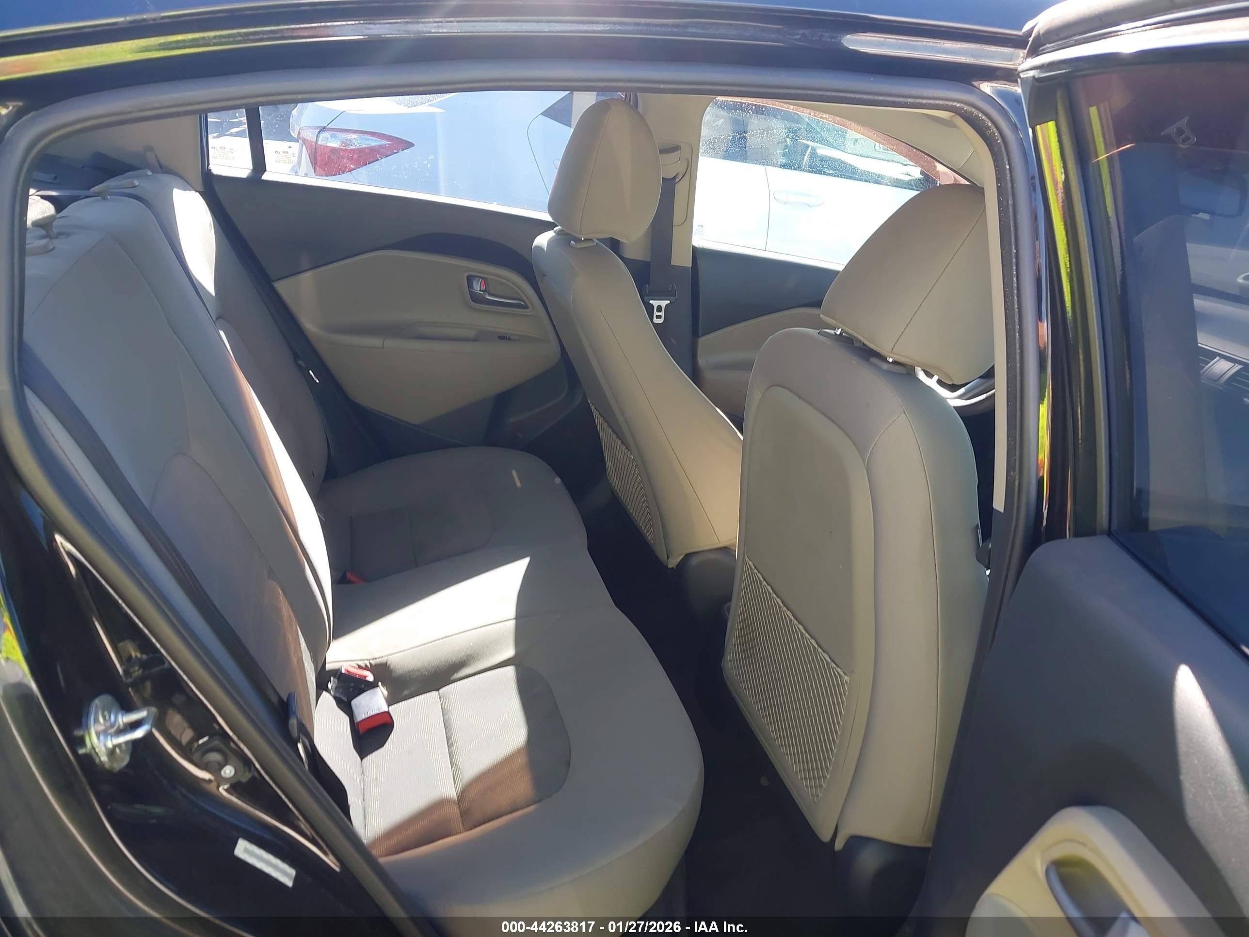 KIA RIO image 8