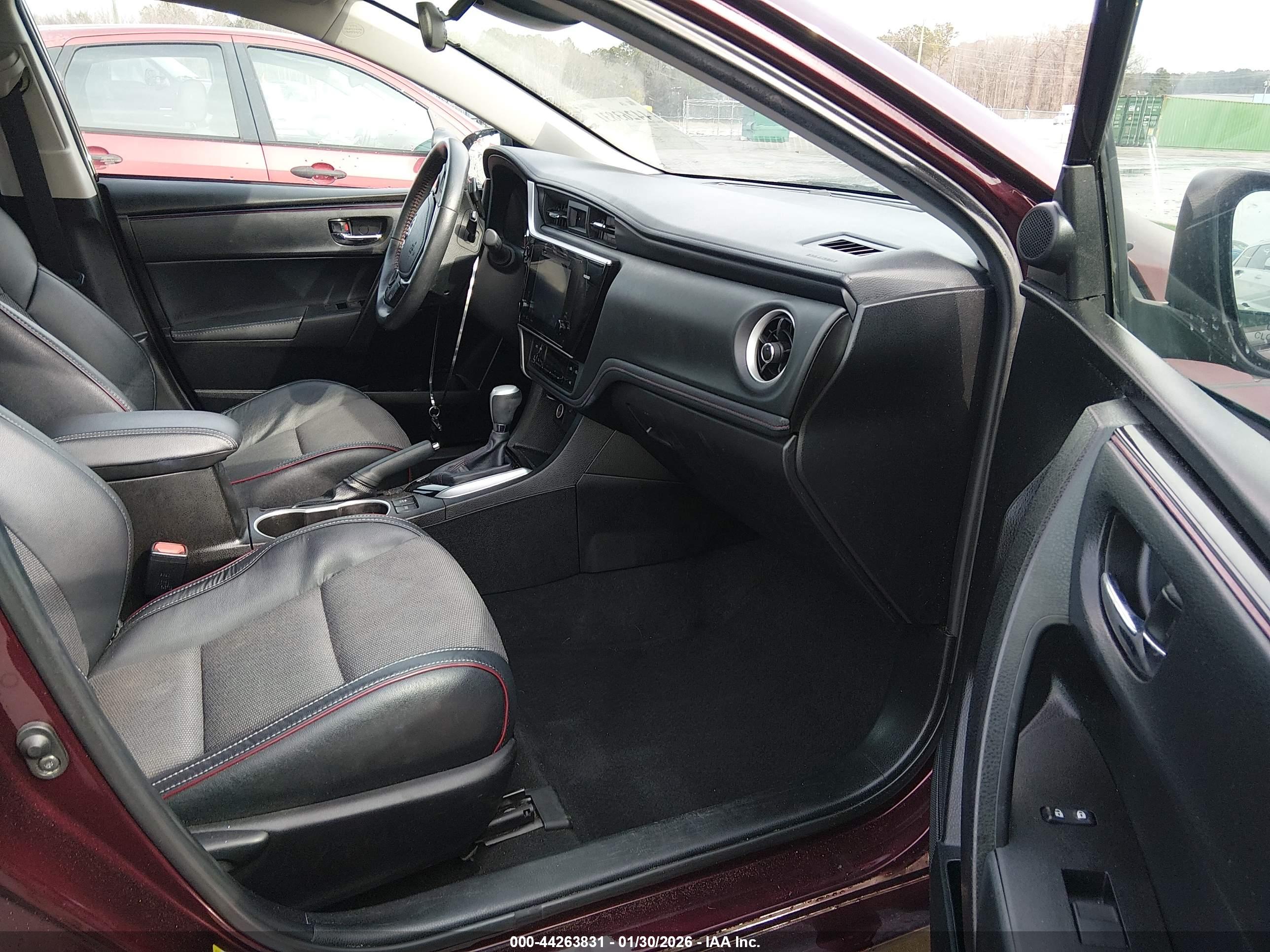 TOYOTA COROLLA image 5