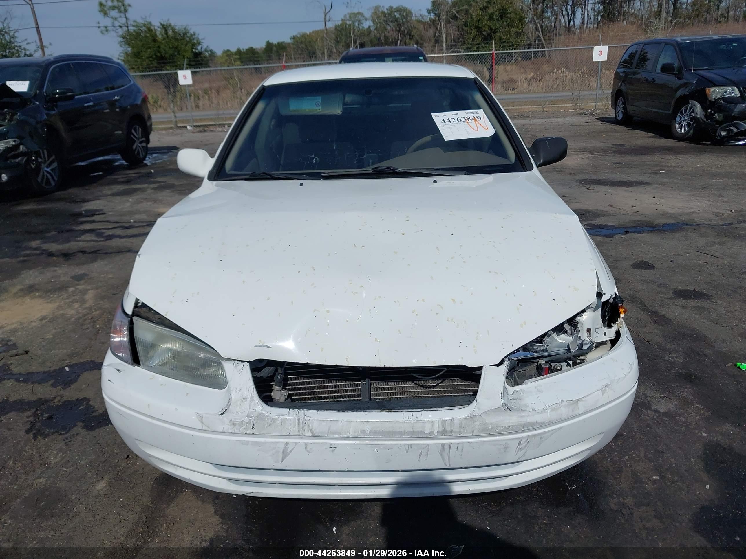 TOYOTA CAMRY image 6