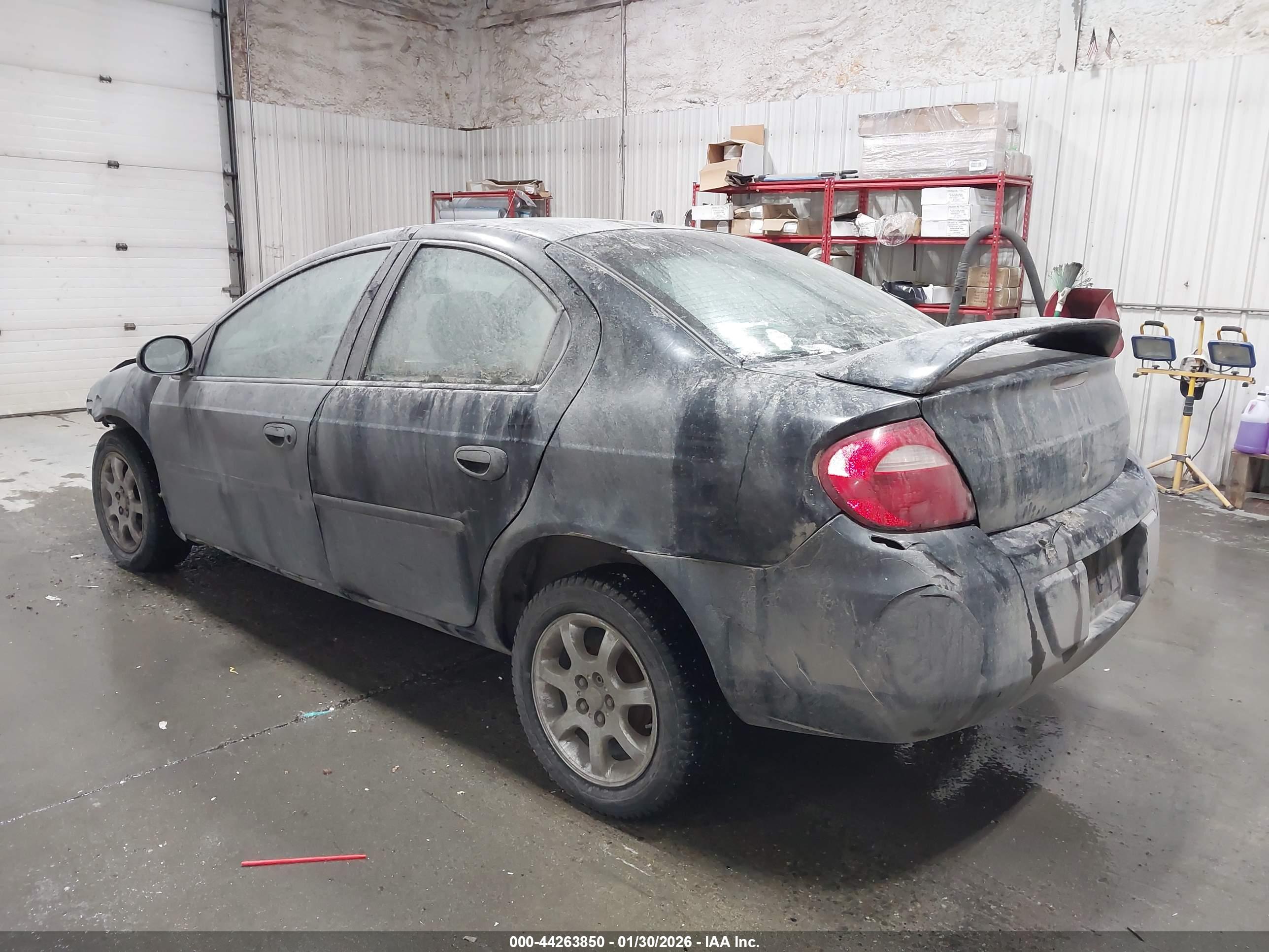 DODGE NEON image 3