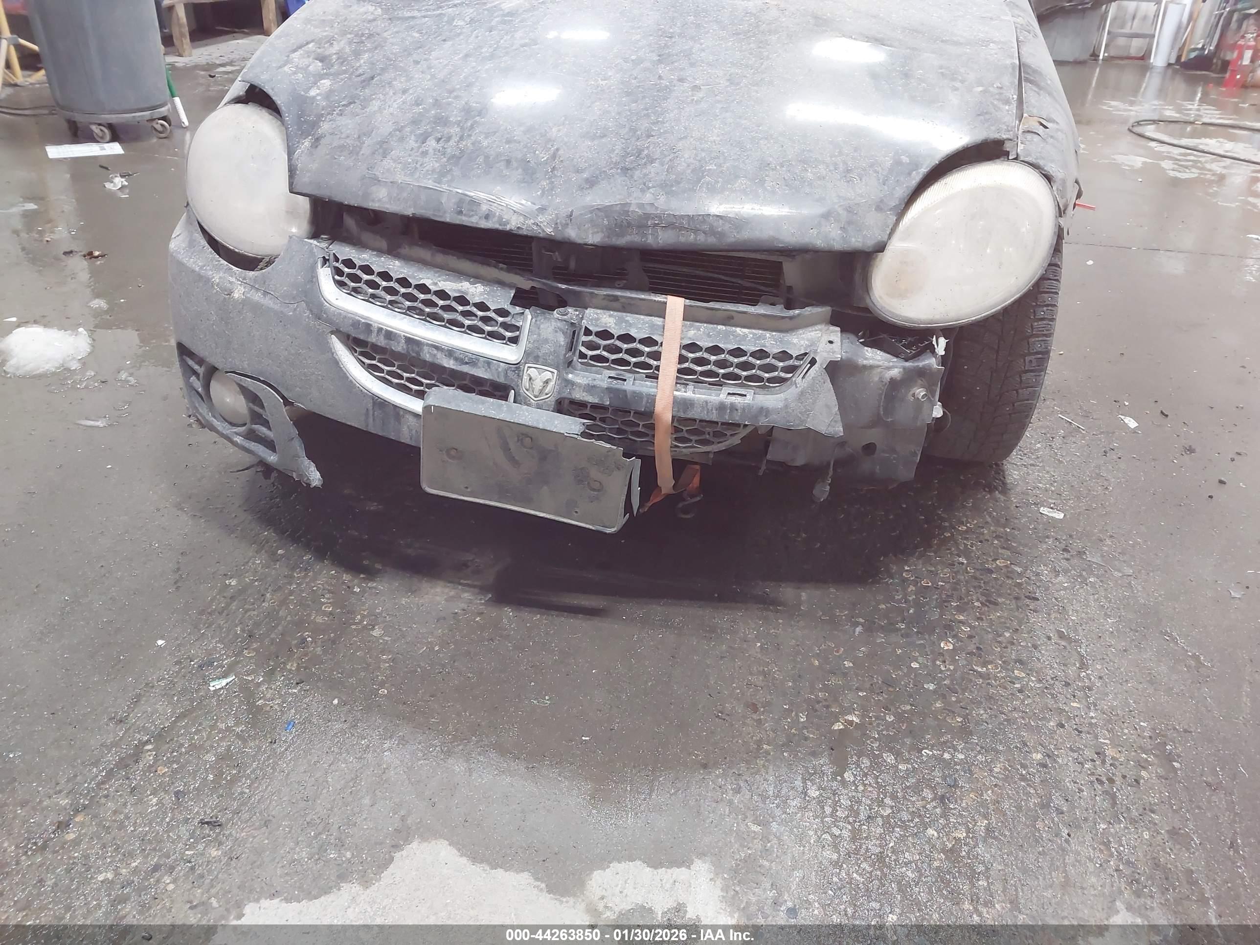 DODGE NEON image 6