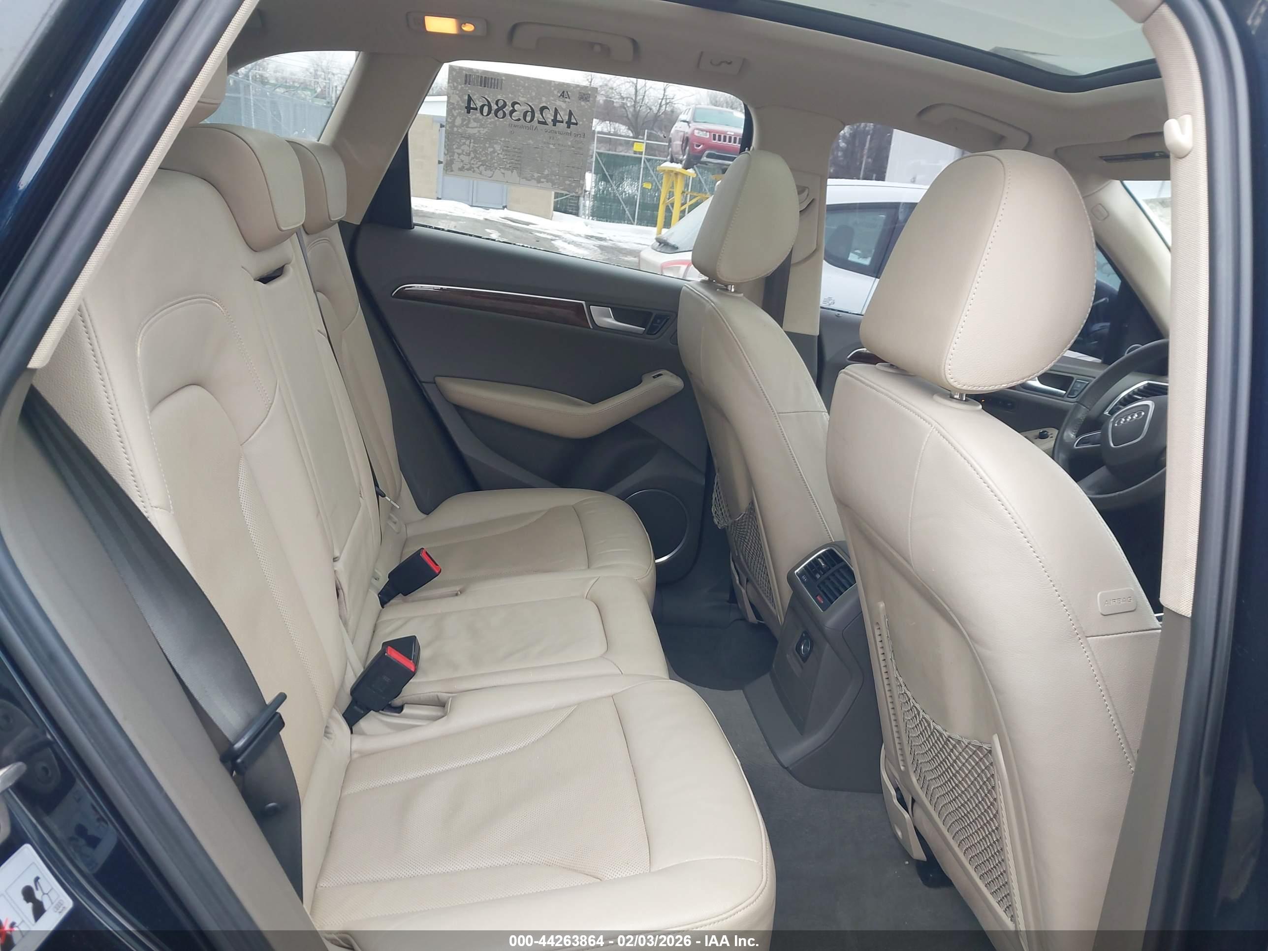 AUDI Q5 image 8
