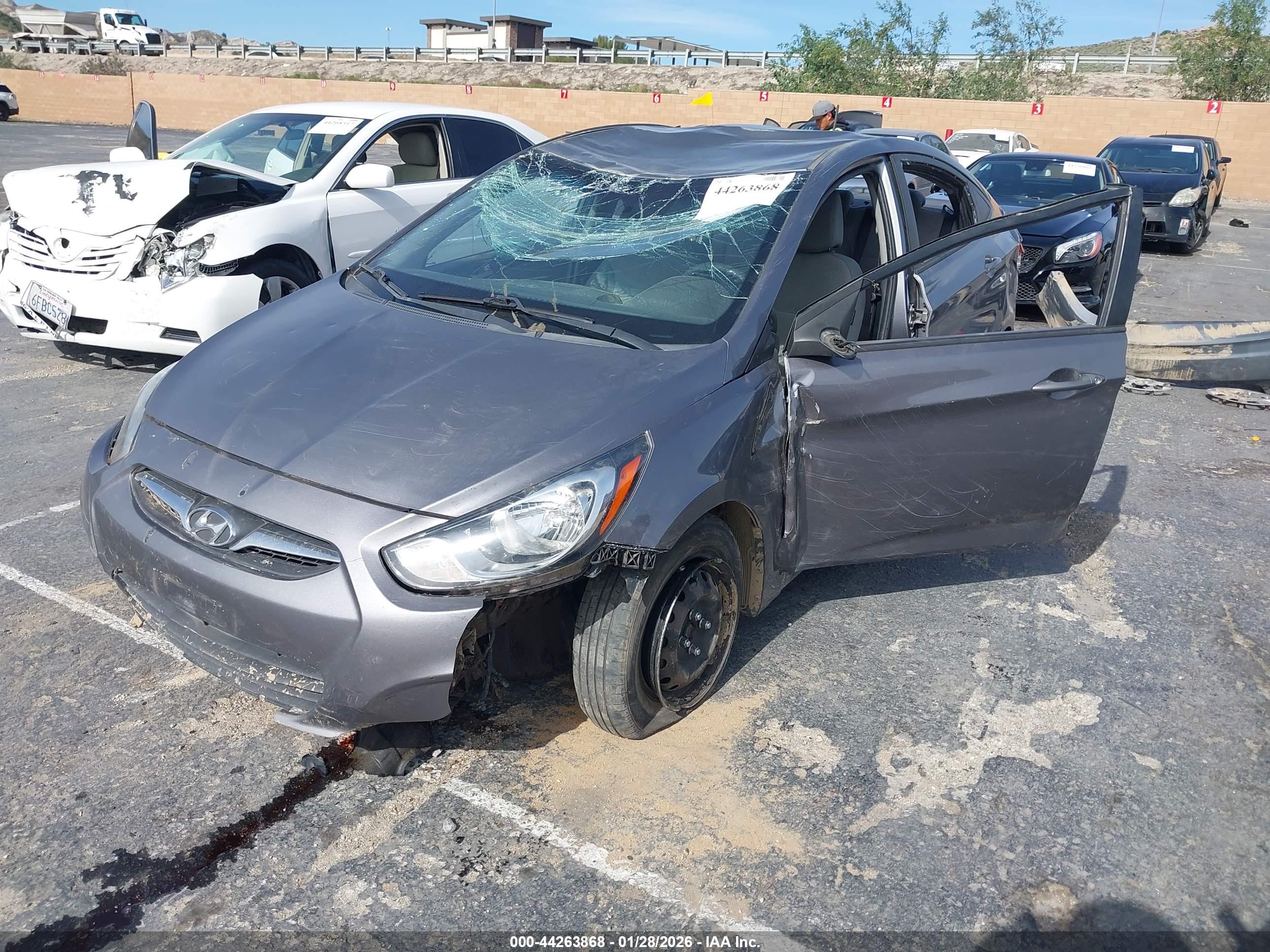 HYUNDAI ACCENT image 2
