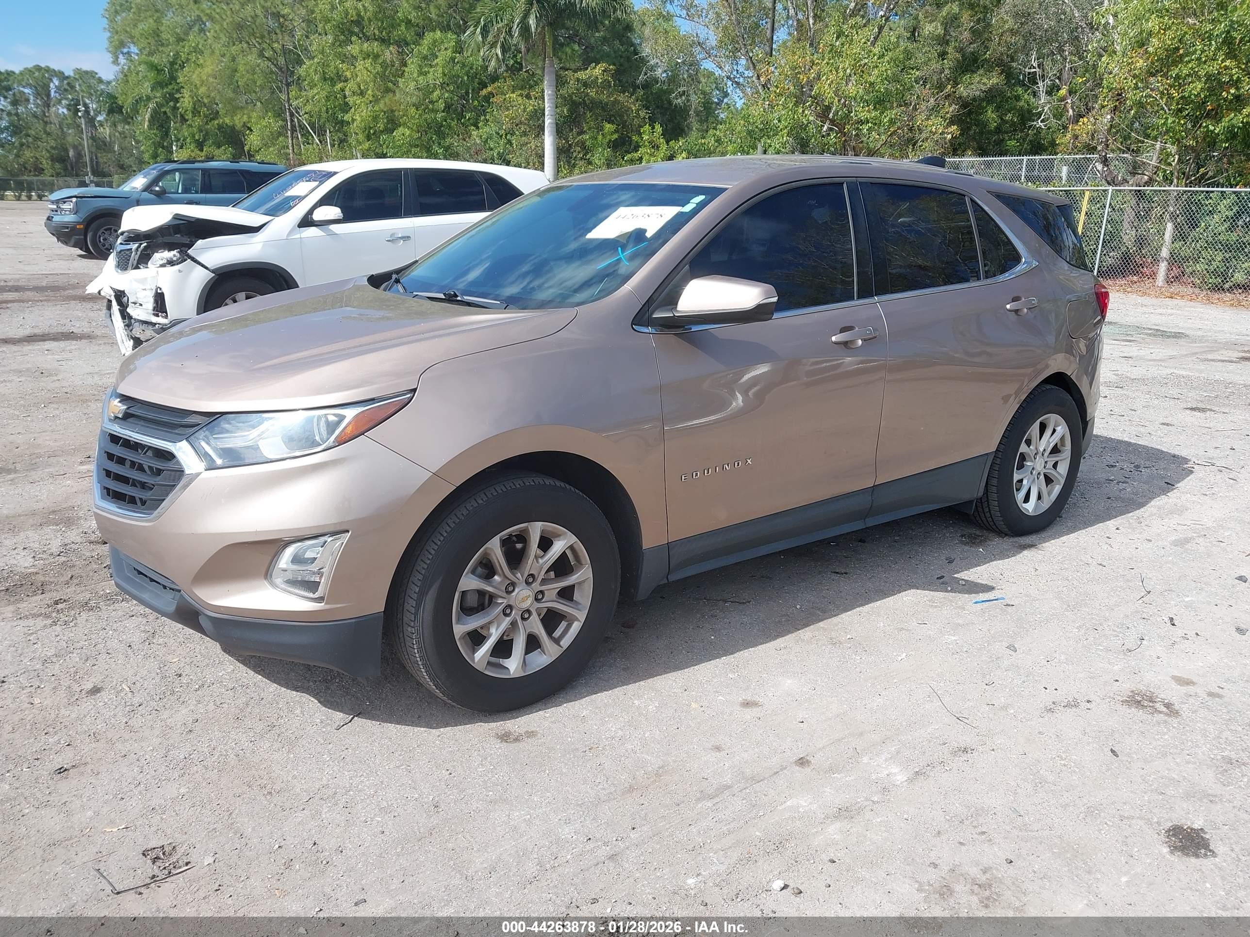 CHEVROLET EQUINOX image 2