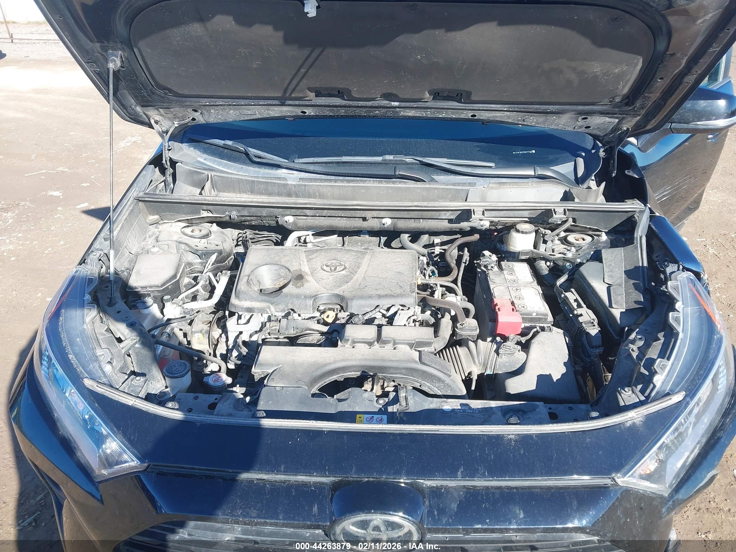 TOYOTA RAV4 image 10