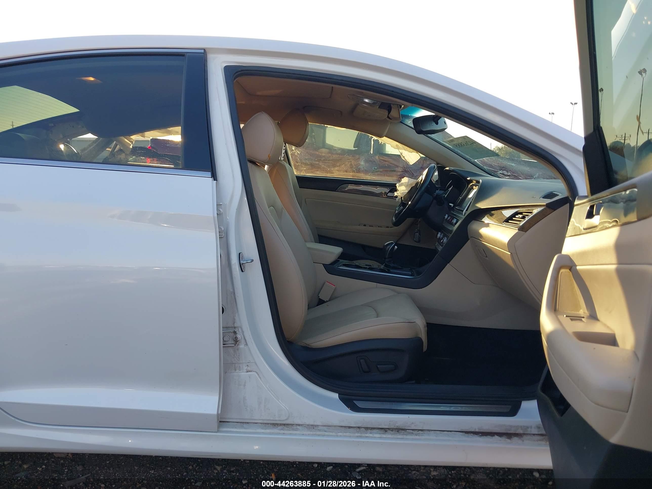 HYUNDAI SONATA image 5