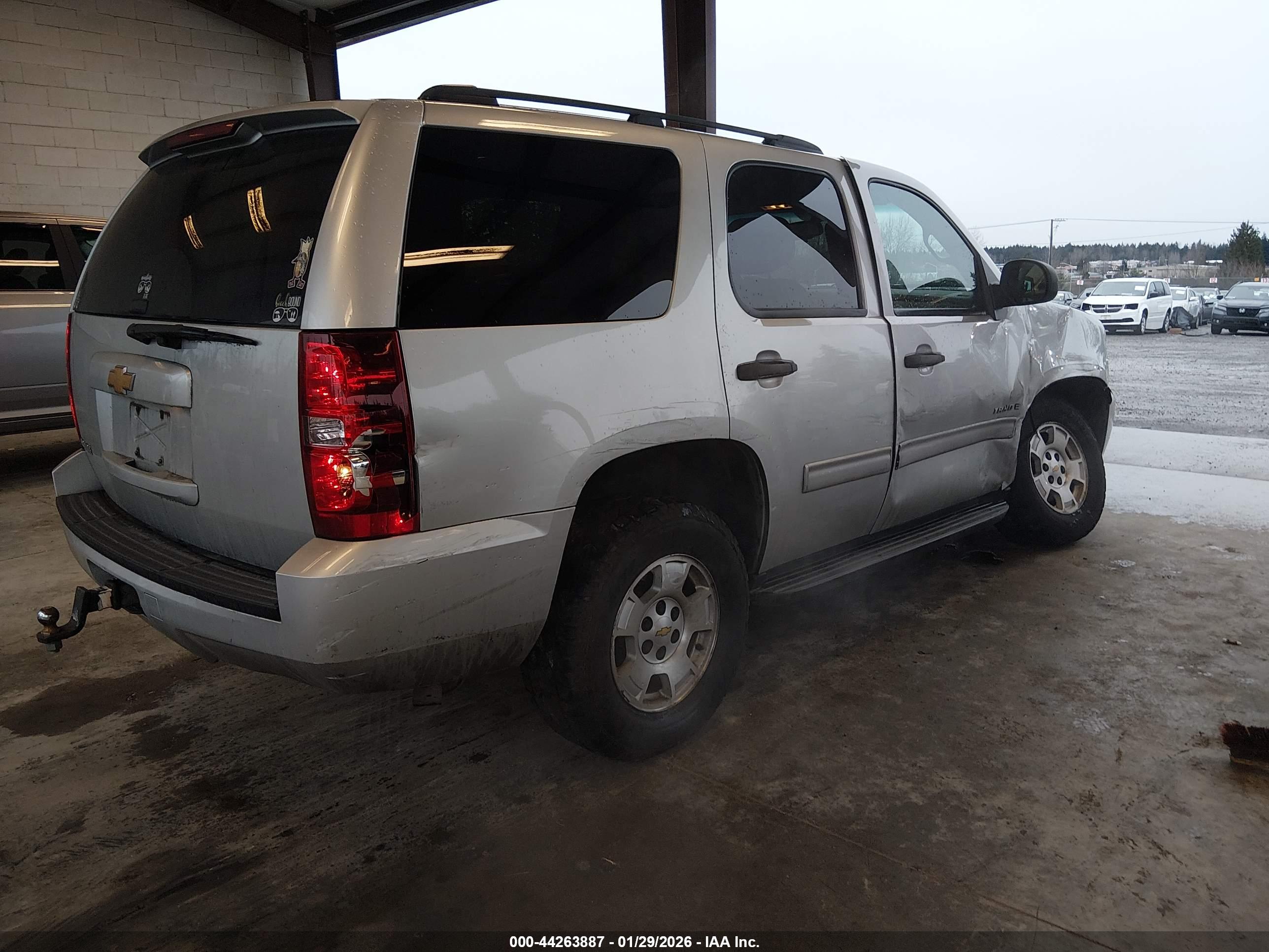 CHEVROLET TAHOE image 4