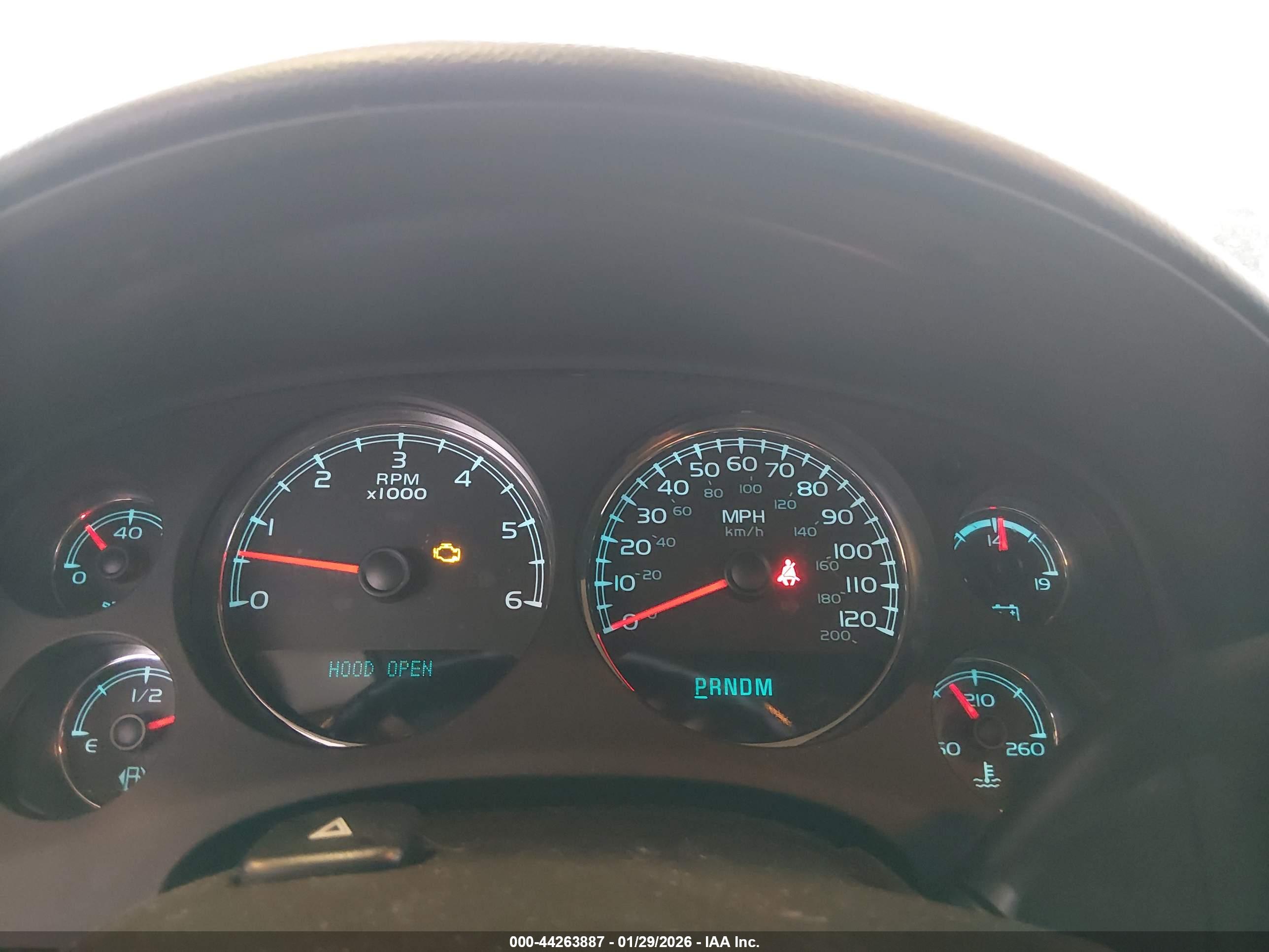 CHEVROLET TAHOE image 7