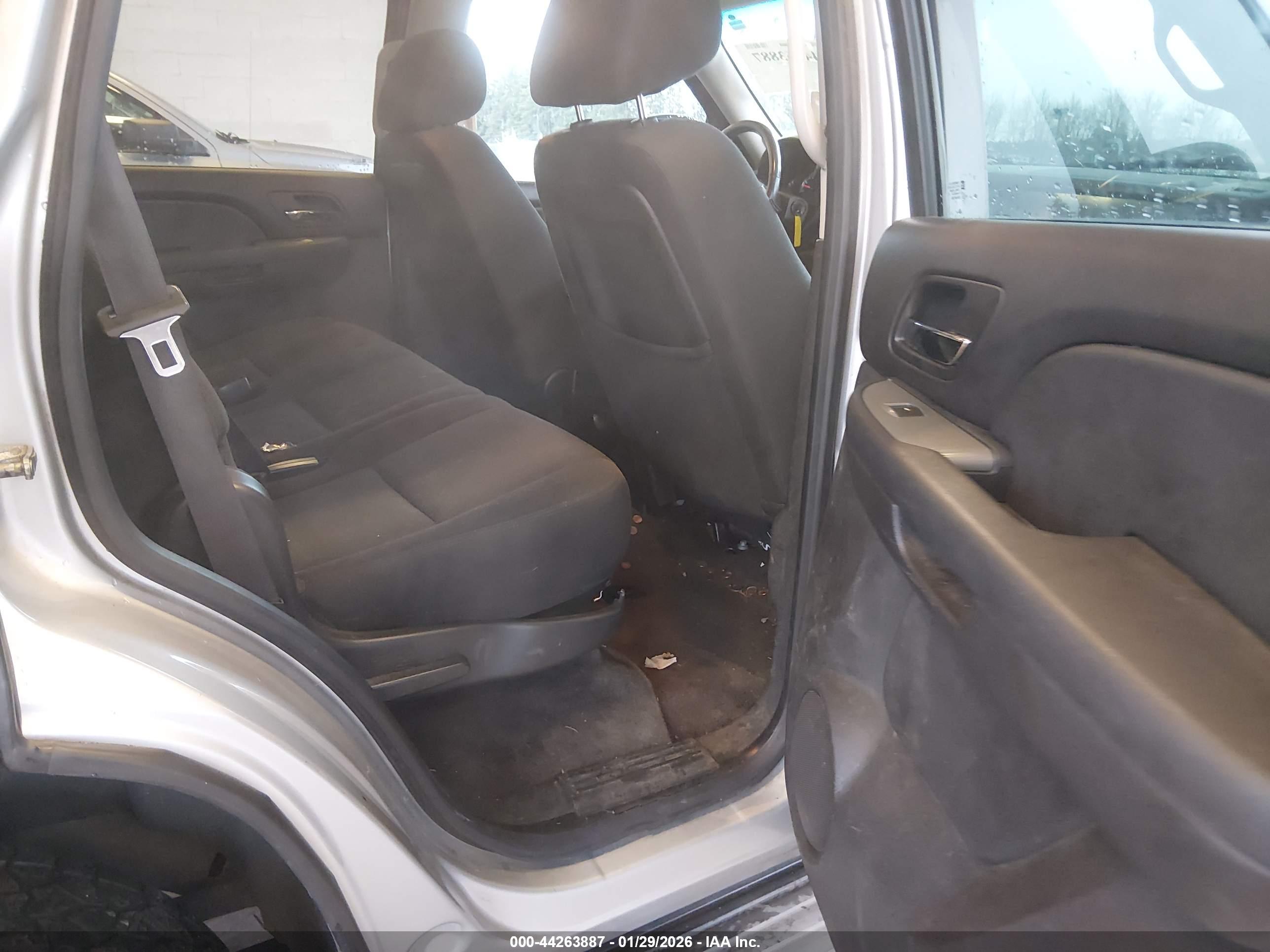 CHEVROLET TAHOE image 8