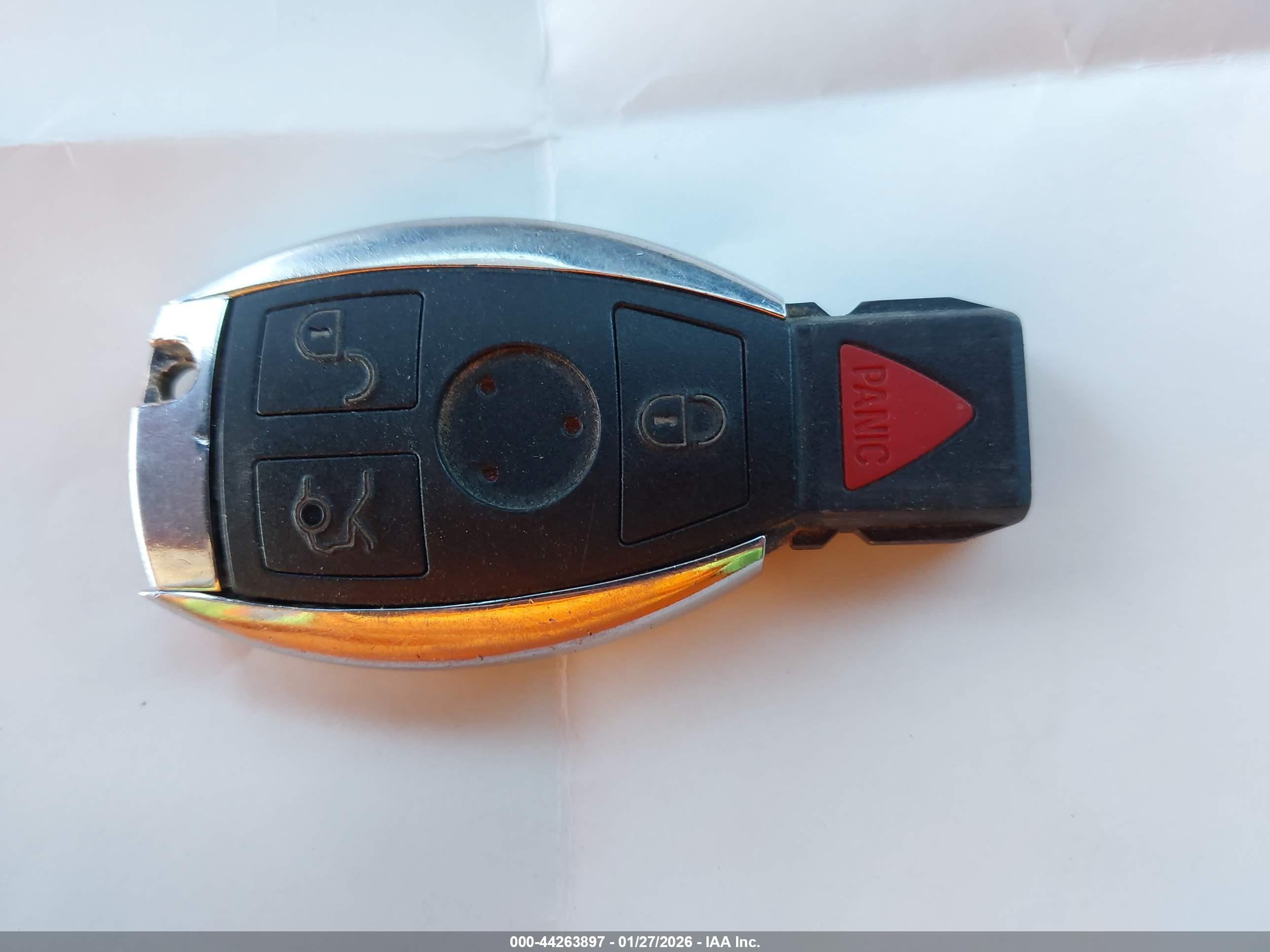 MERCEDES-BENZ C image 11