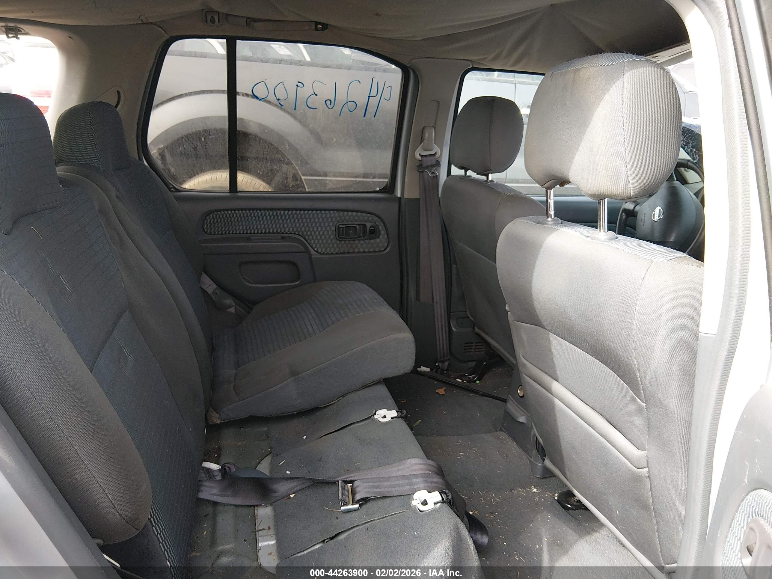 NISSAN XTERRA image 8