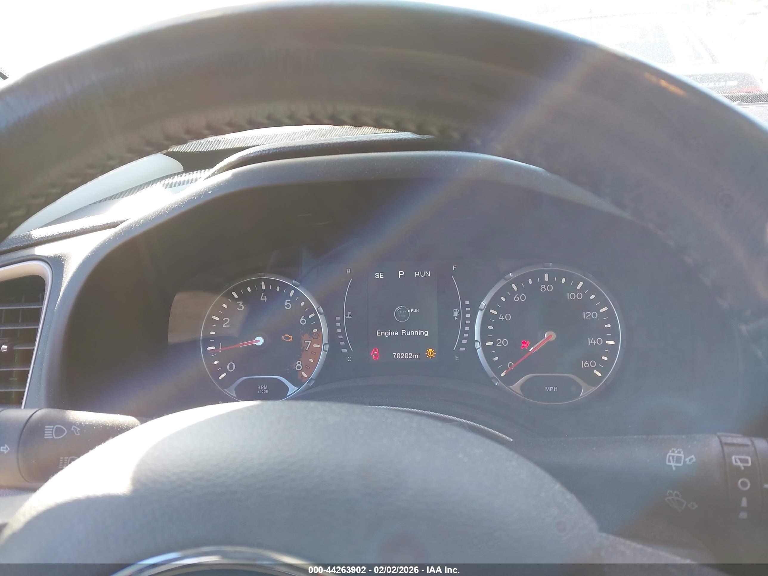 JEEP RENEGADE image 7