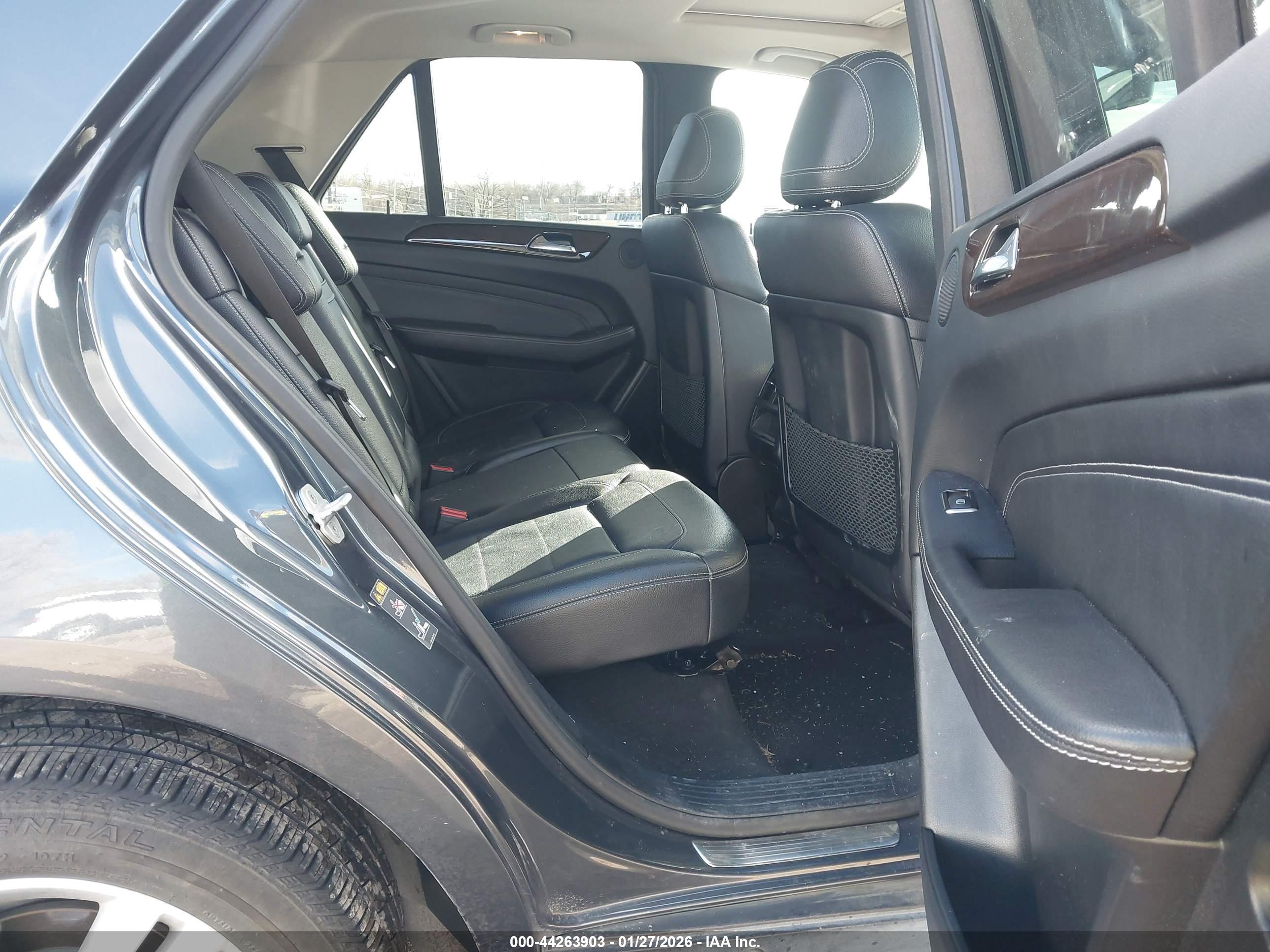 MERCEDES-BENZ ML image 8
