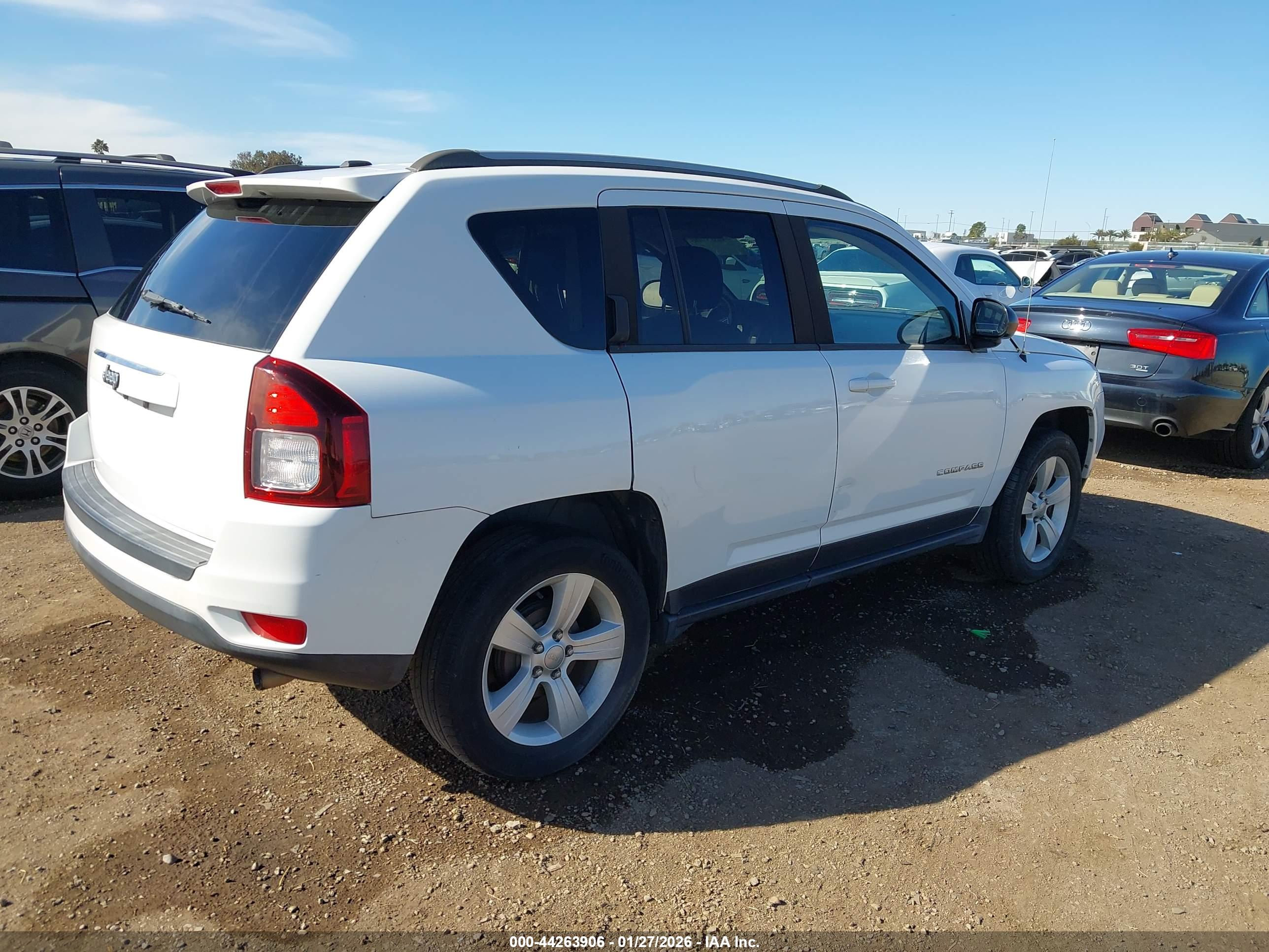 JEEP COMPASS image 4