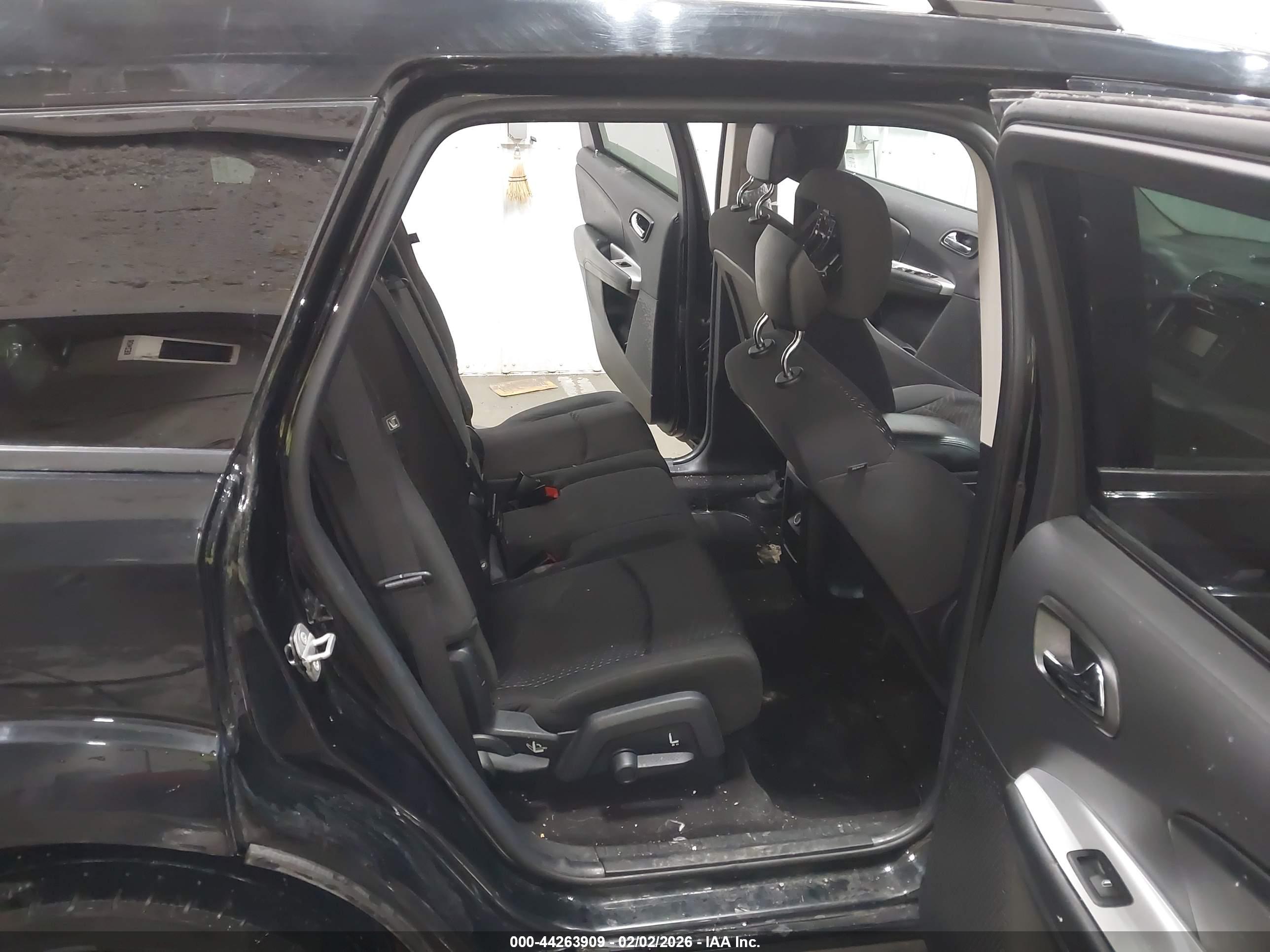 DODGE JOURNEY image 8