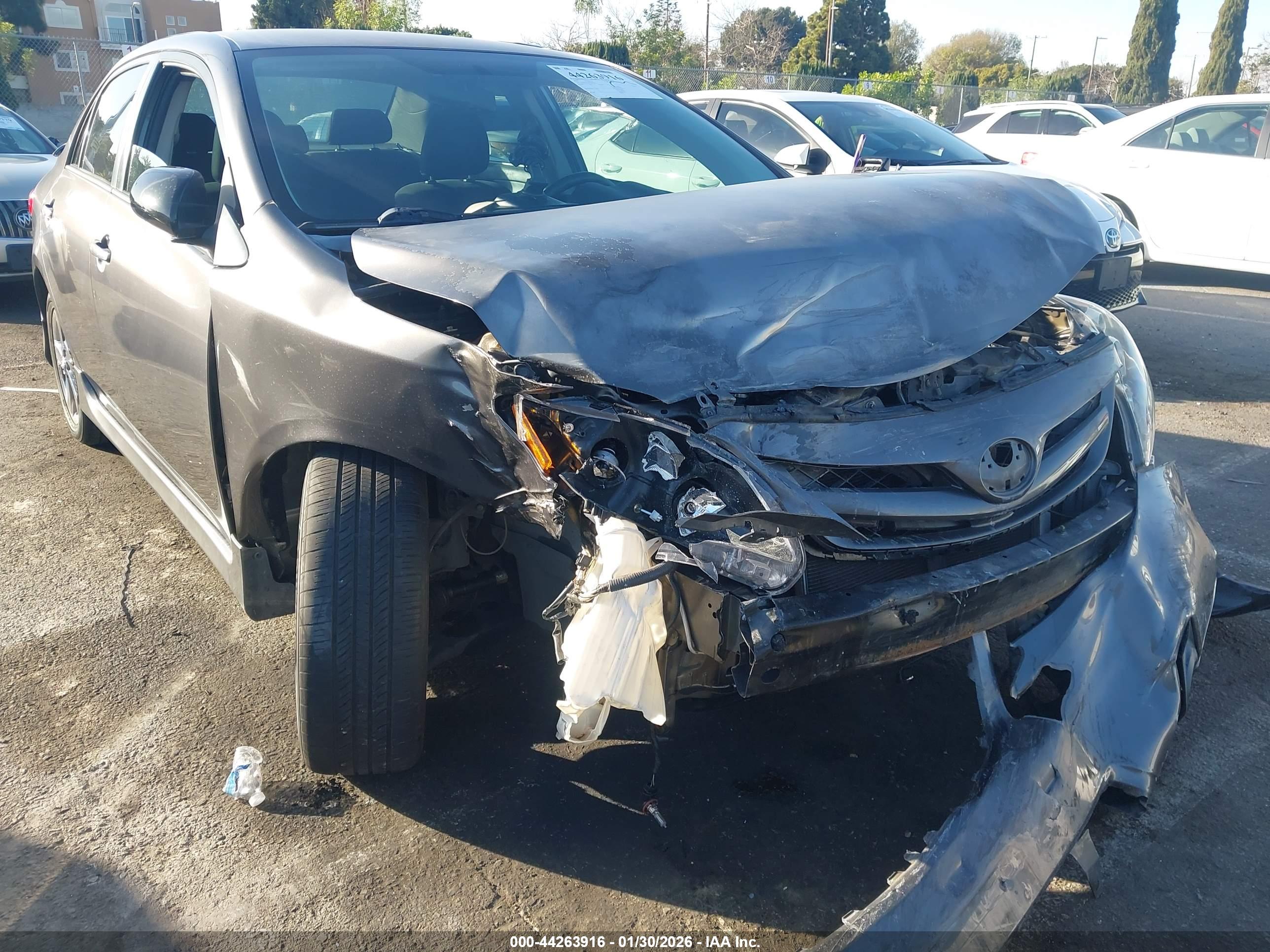 TOYOTA COROLLA image 6