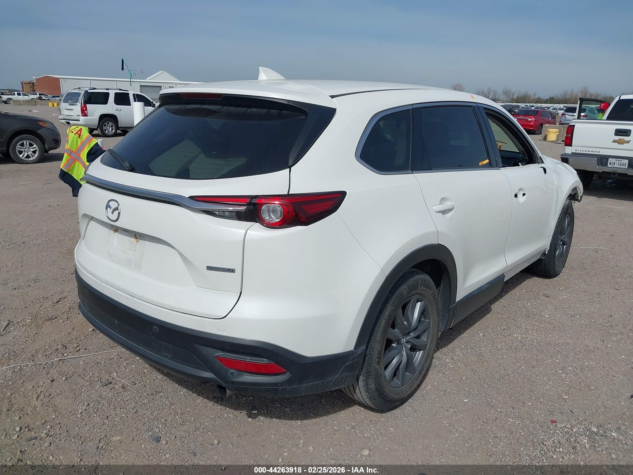 MAZDA CX-9 image 4