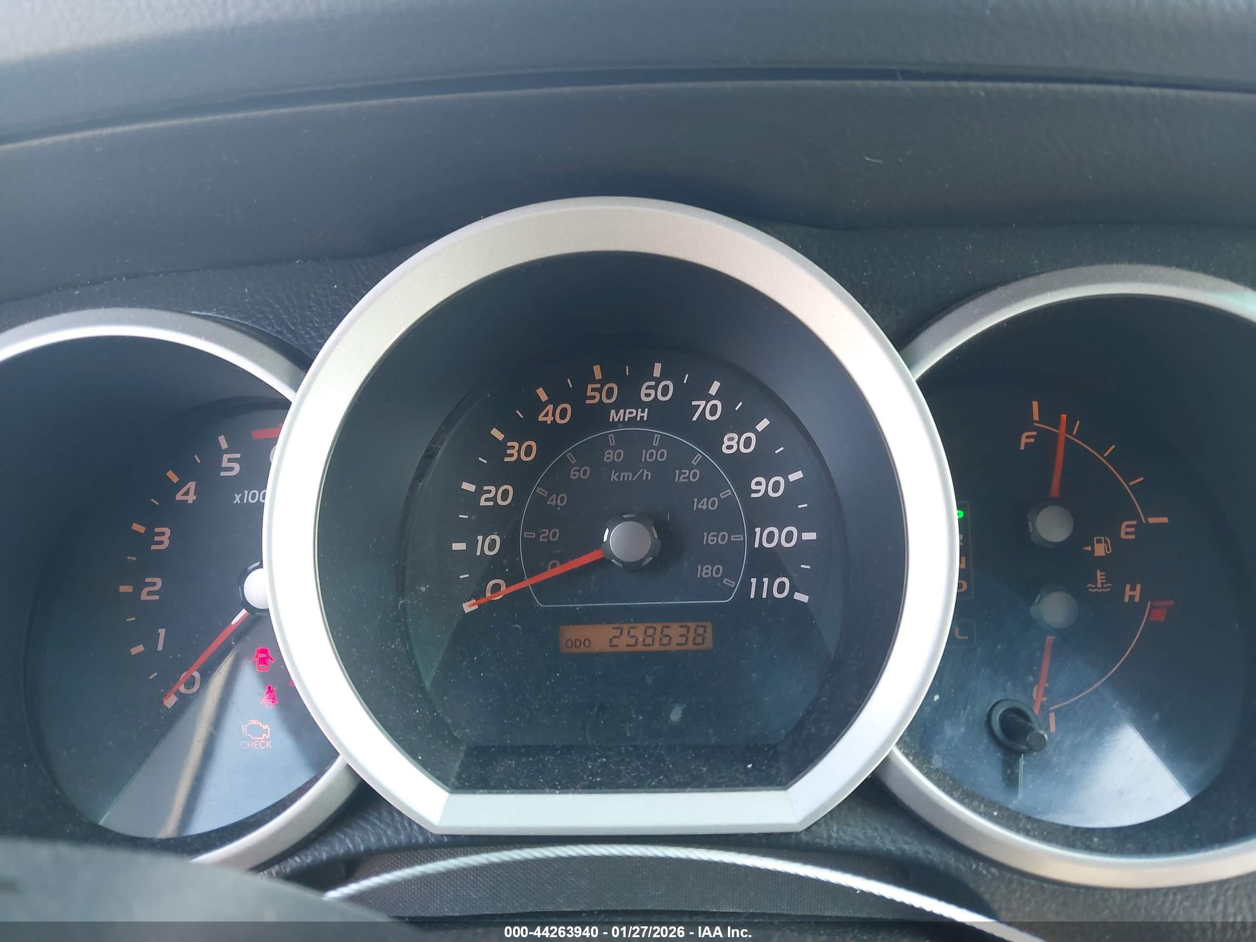 TOYOTA 4RUNNER image 7
