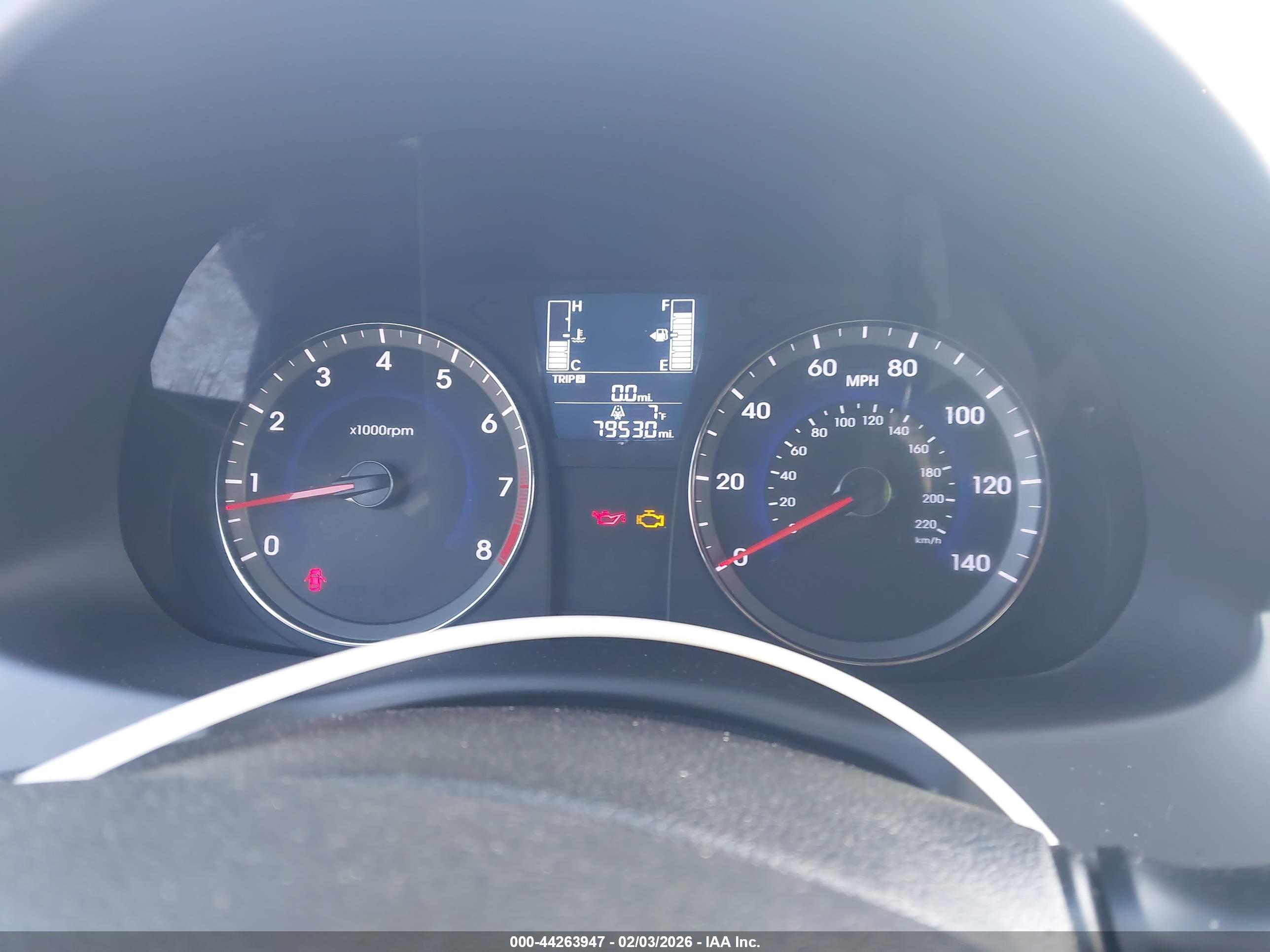 HYUNDAI ACCENT image 7
